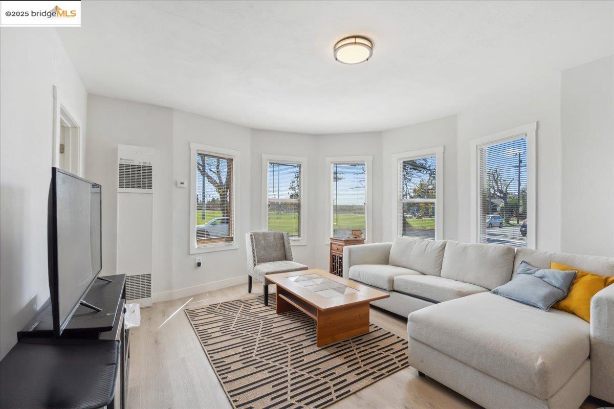 Detail Gallery Image 17 of 43 For Mabel St, Berkeley,  CA 94702 - – Beds | – Baths