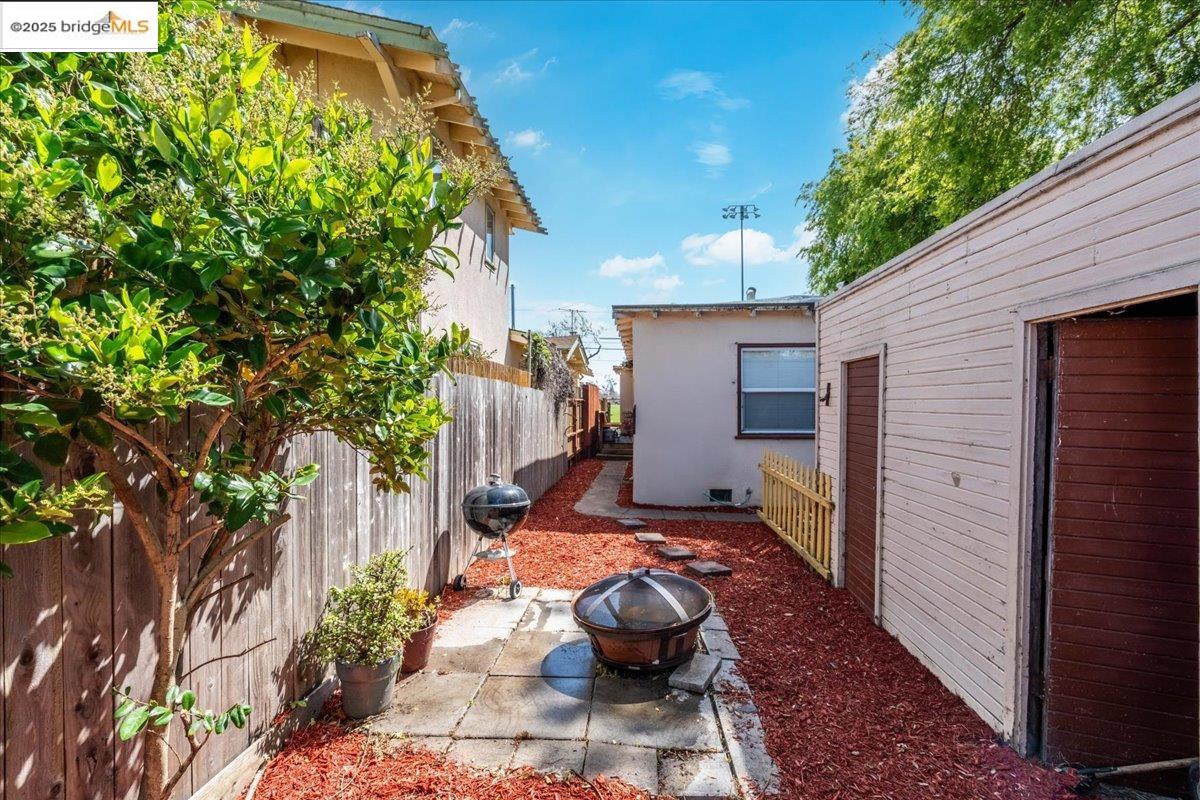 Detail Gallery Image 41 of 43 For Mabel St, Berkeley,  CA 94702 - – Beds | – Baths