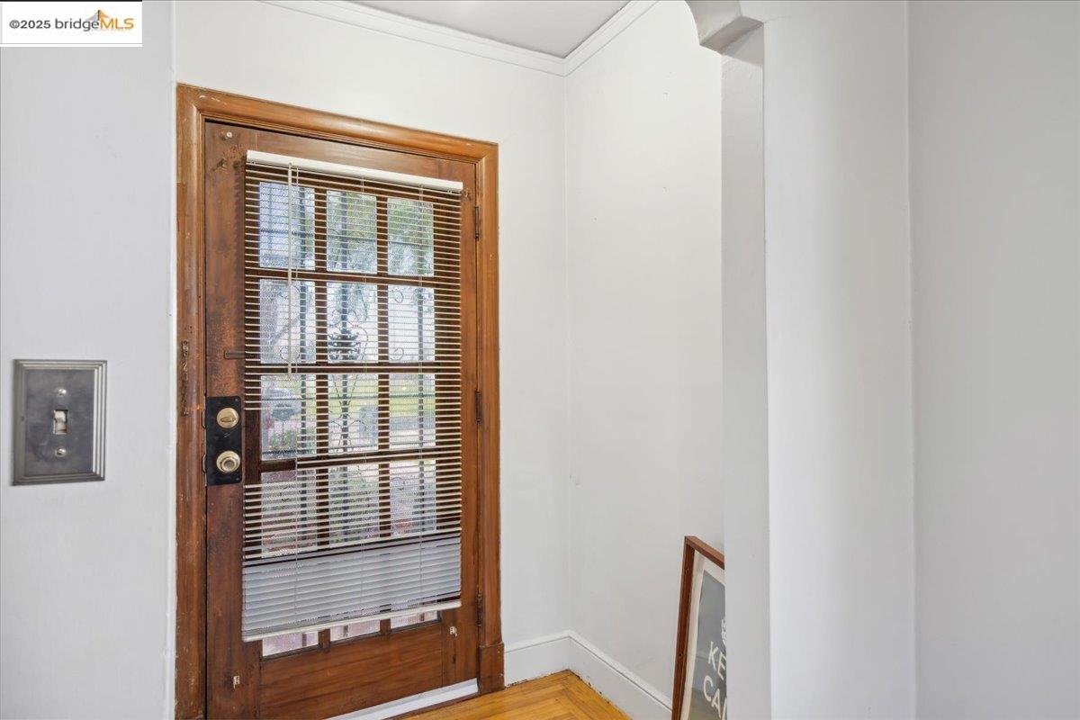 Detail Gallery Image 7 of 43 For Mabel St, Berkeley,  CA 94702 - – Beds | – Baths
