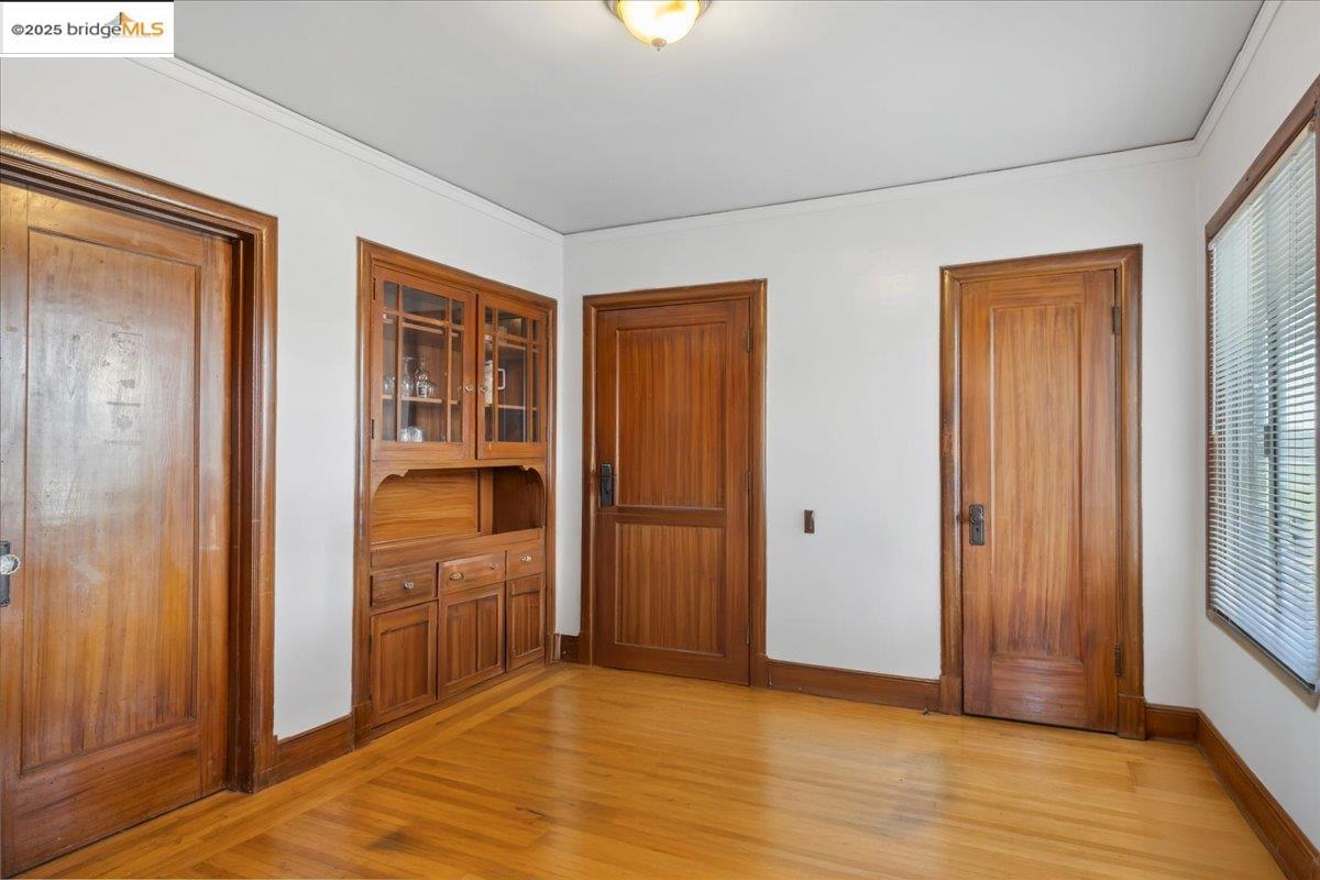 Detail Gallery Image 8 of 43 For Mabel St, Berkeley,  CA 94702 - – Beds | – Baths