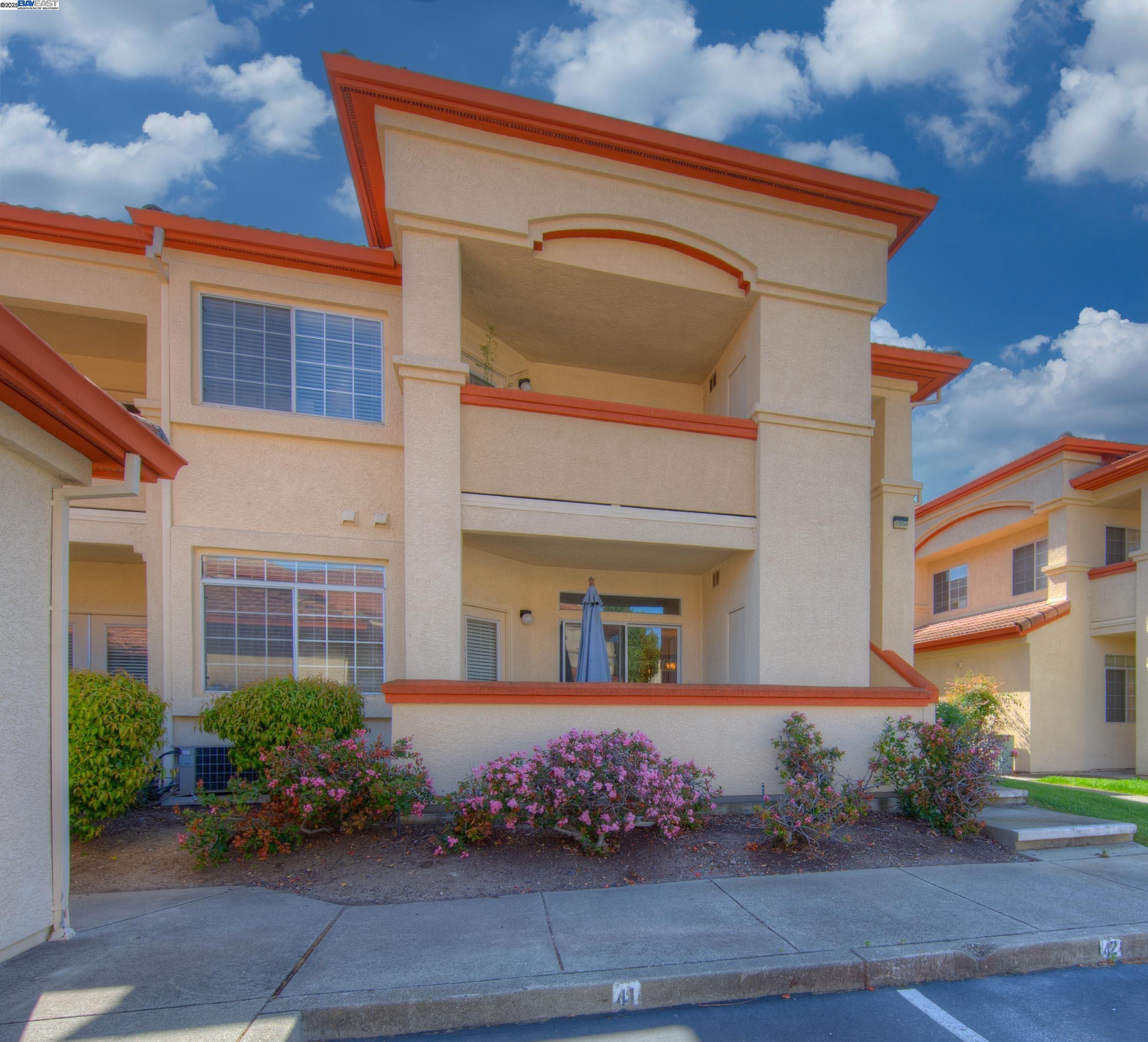 Detail Gallery Image 1 of 1 For 7090 Dublin Meadows St #D,  Dublin,  CA 94568 - 2 Beds | 2 Baths