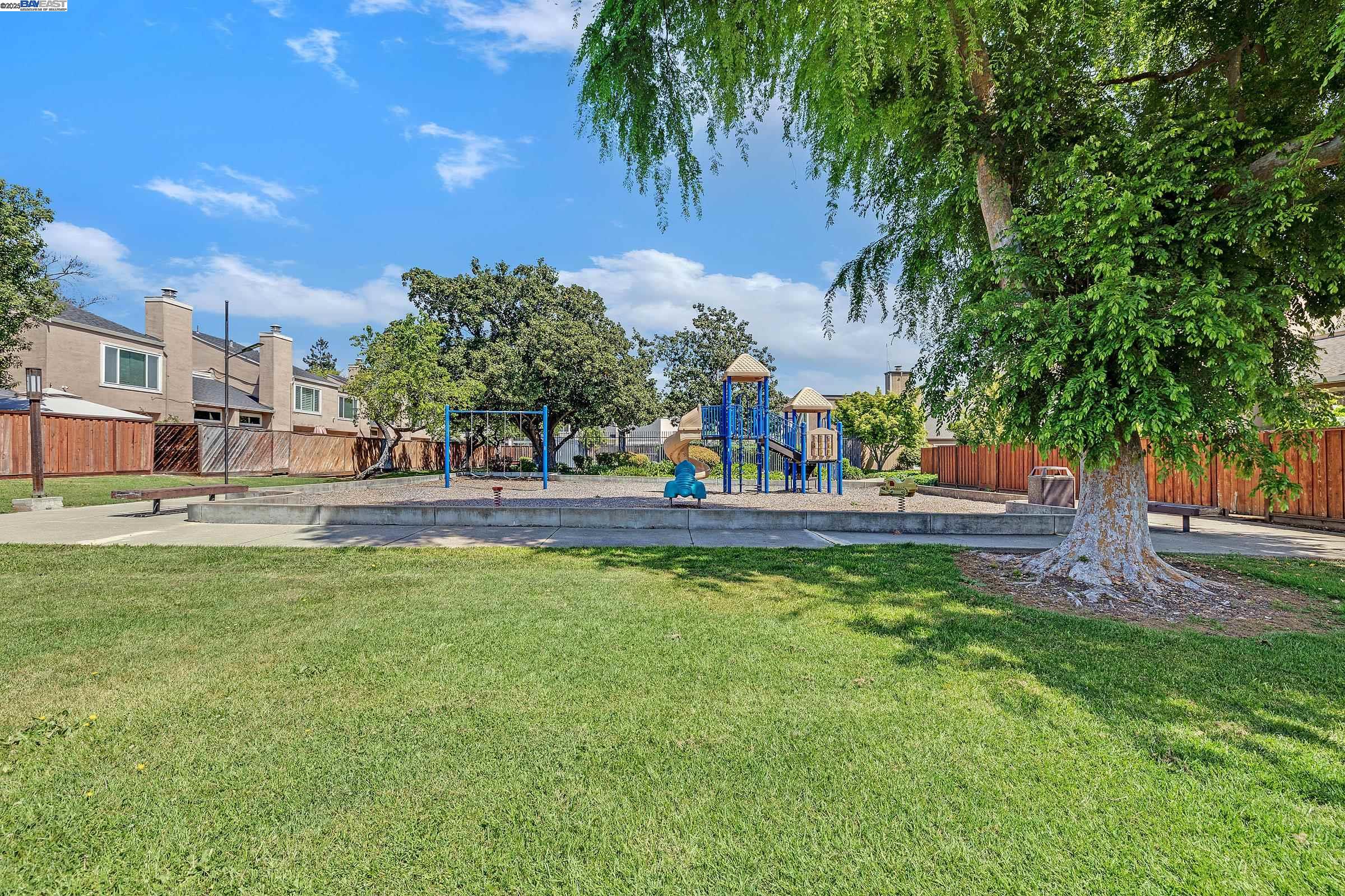 Photo #21: 41093398 Listing: Photo #21