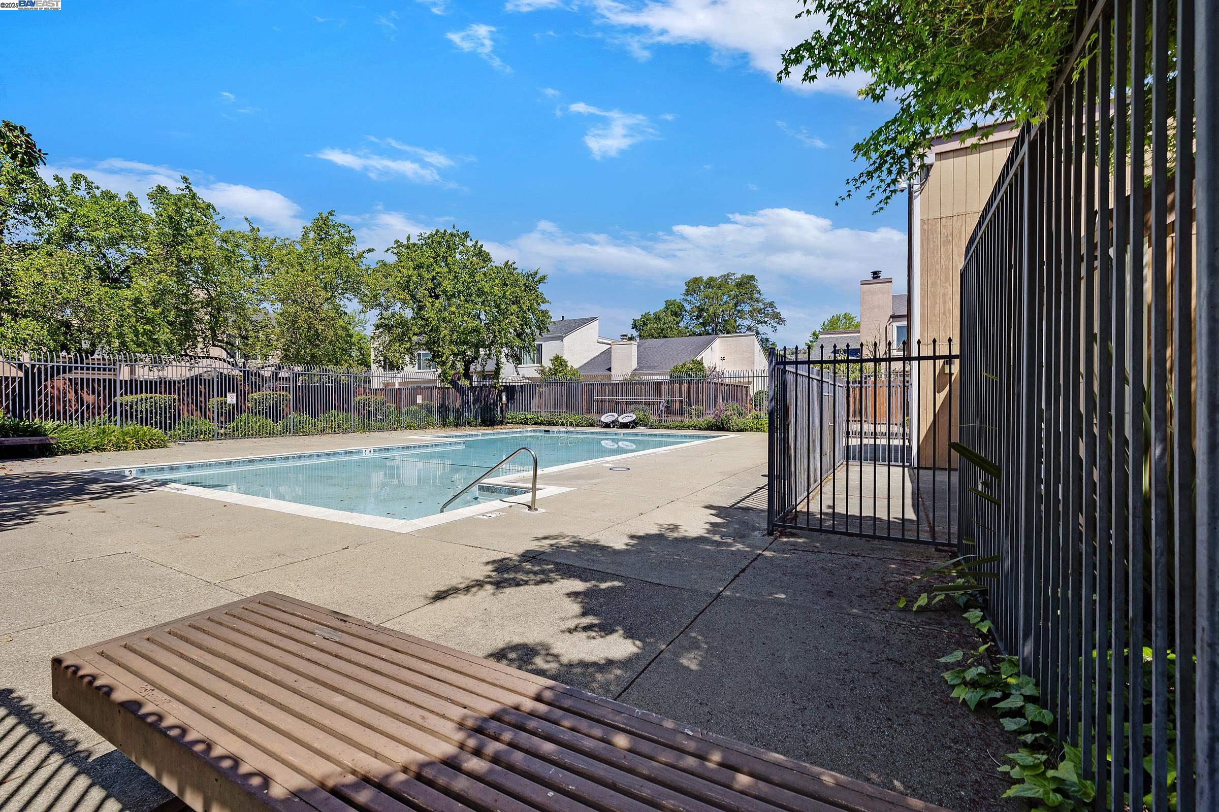 Photo #25: 41093398 Listing: Photo #25