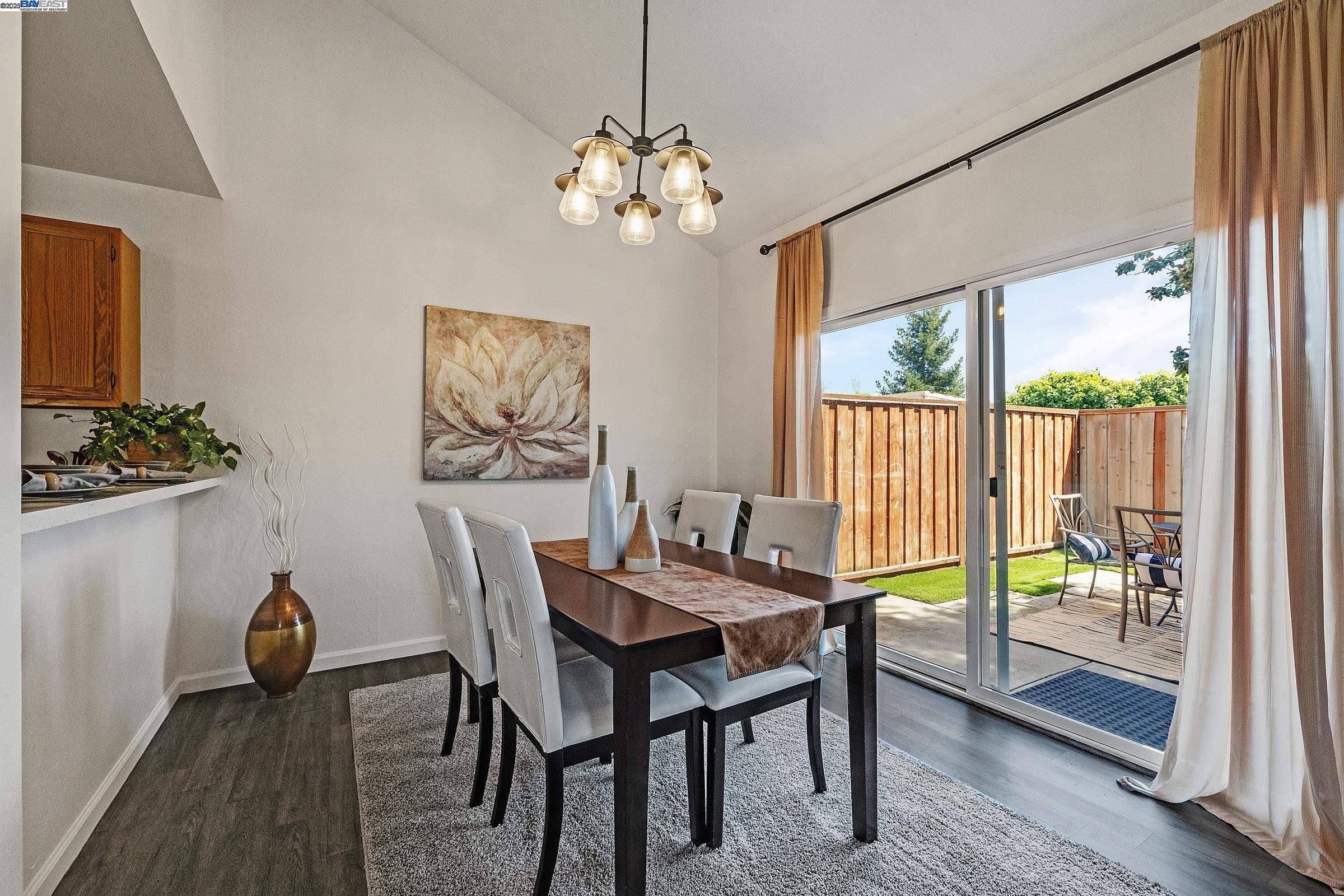 Photo #9: 41093398 Listing: Photo #9