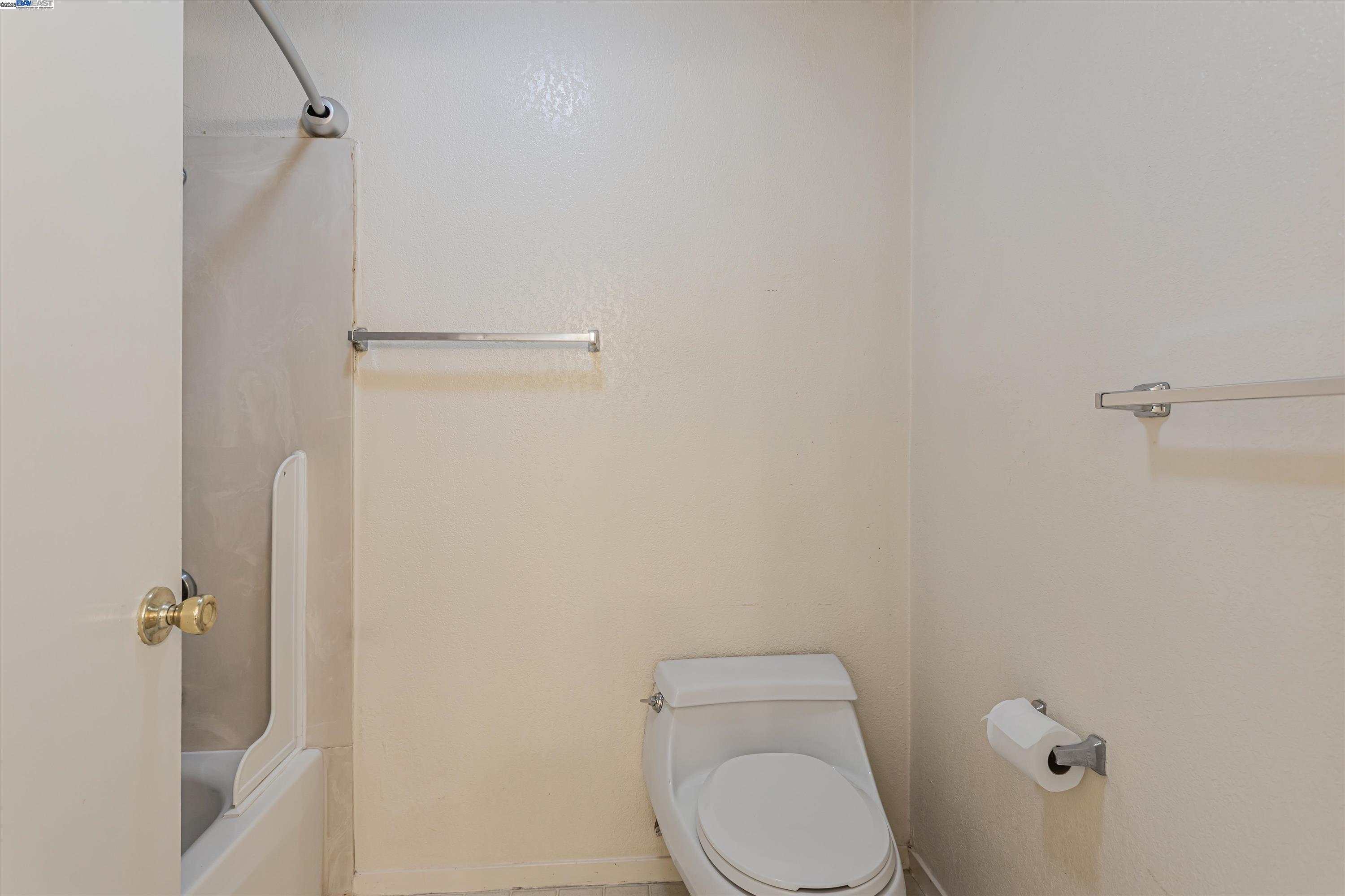 Detail Gallery Image 21 of 33 For 1741 Abington Ct, San Jose,  CA 95131 - 3 Beds | 2/1 Baths