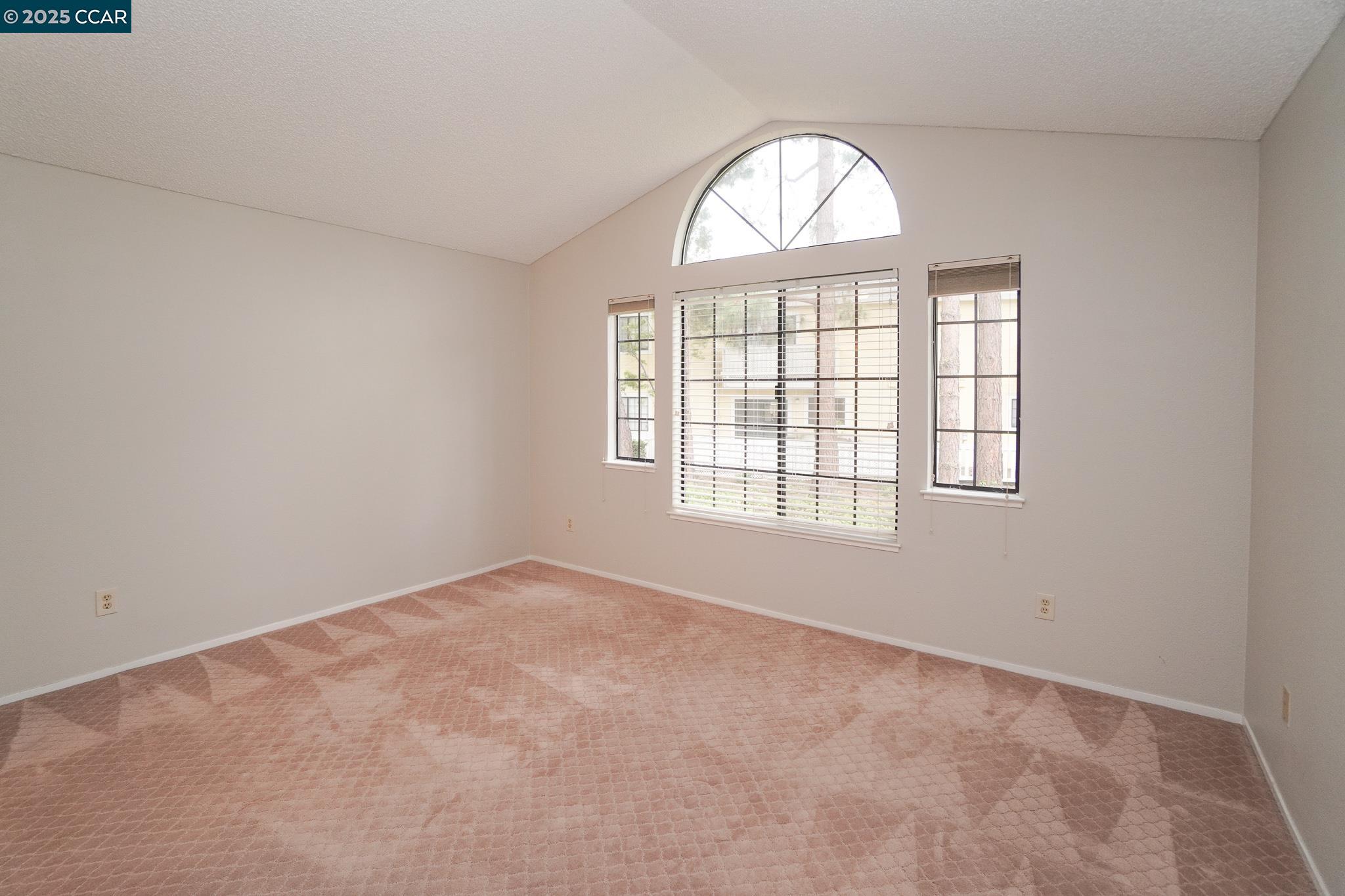 Detail Gallery Image 25 of 45 For 1003 Devonwood, Hercules,  CA 94547 - 2 Beds | 2/1 Baths