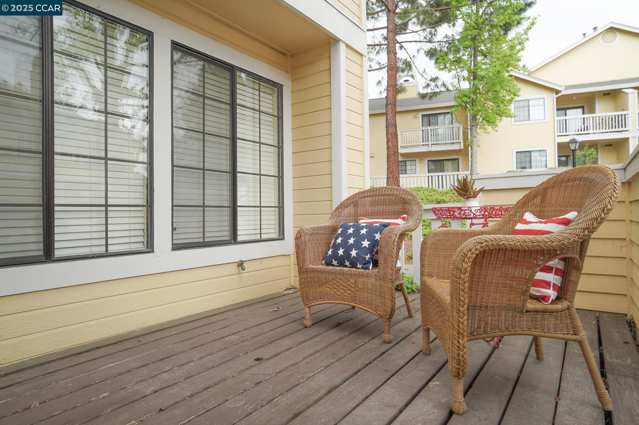 Detail Gallery Image 36 of 45 For 1003 Devonwood, Hercules,  CA 94547 - 2 Beds | 2/1 Baths