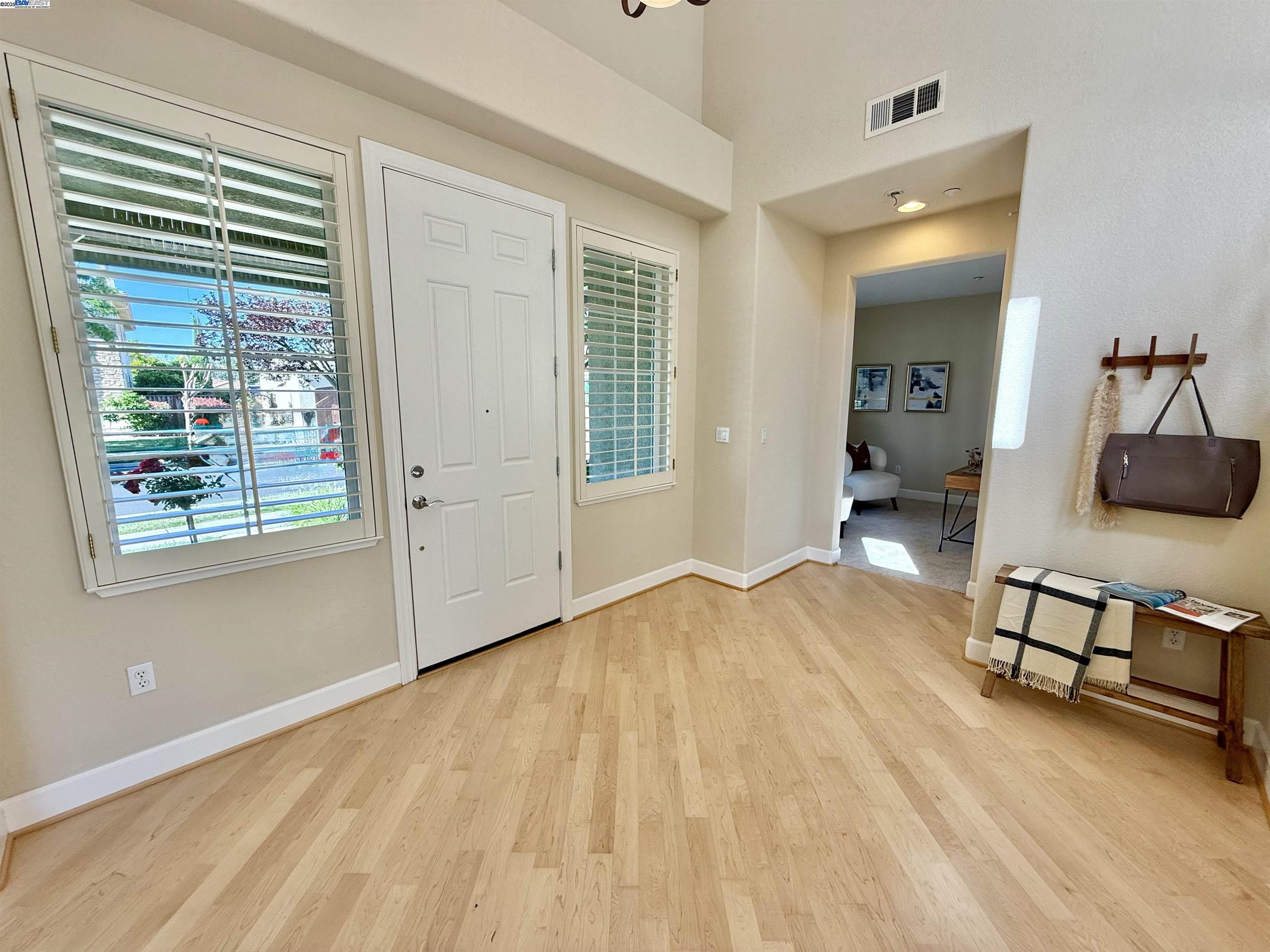 Detail Gallery Image 13 of 60 For 752 Barleta Ln, Livermore,  CA 94550 - 5 Beds | 4/1 Baths