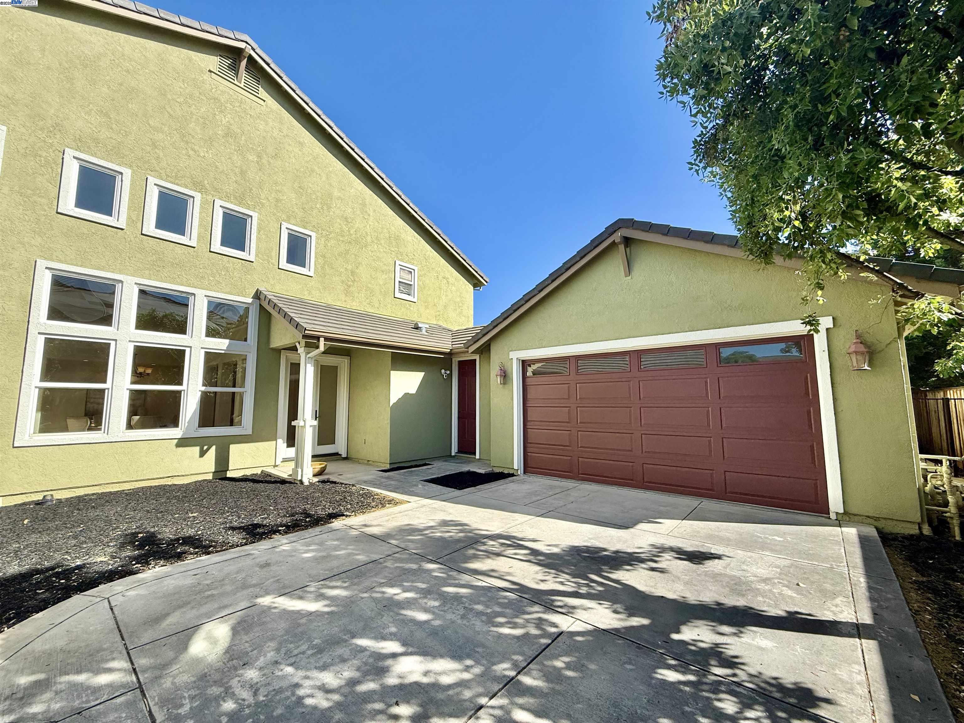 Detail Gallery Image 3 of 60 For 752 Barleta Ln, Livermore,  CA 94550 - 5 Beds | 4/1 Baths