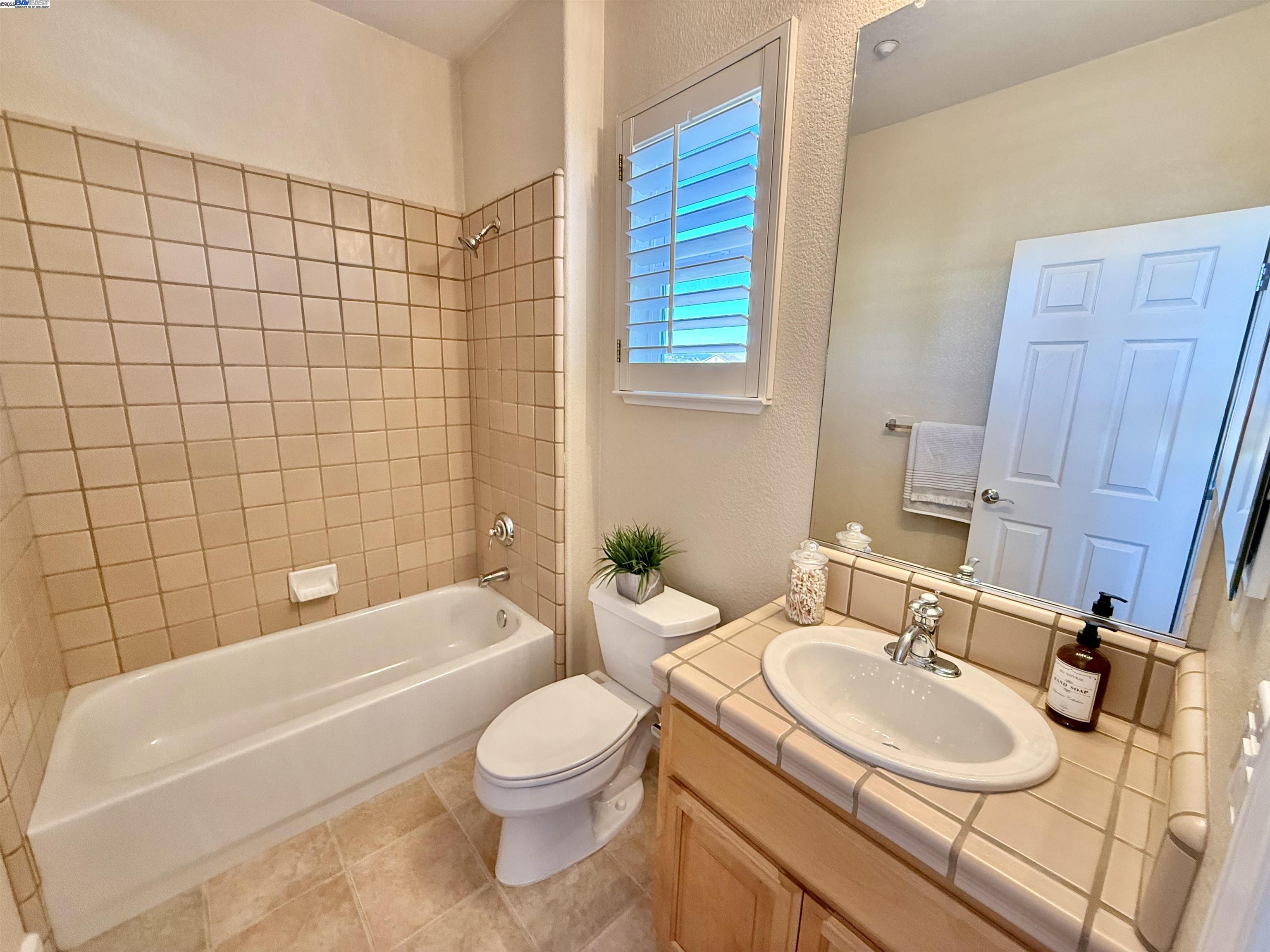 Detail Gallery Image 47 of 60 For 752 Barleta Ln, Livermore,  CA 94550 - 5 Beds | 4/1 Baths