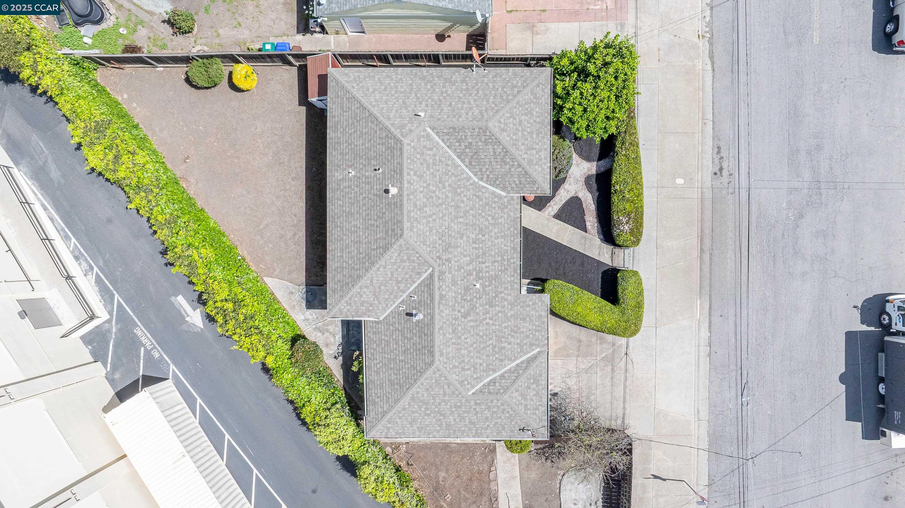 Detail Gallery Image 38 of 42 For 2815 Moran Ave, Richmond,  CA 94804 - 2 Beds | 1 Baths