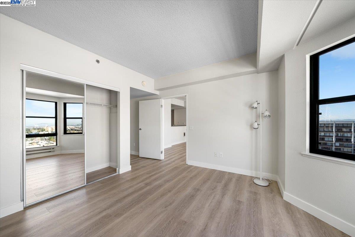 988 Franklin St # 1503, Oakland, California 94607, 2 Bedrooms Bedrooms, 6 Rooms Rooms,2 BathroomsBathrooms,Residential,For Sale,988 Franklin St # 1503,41093410