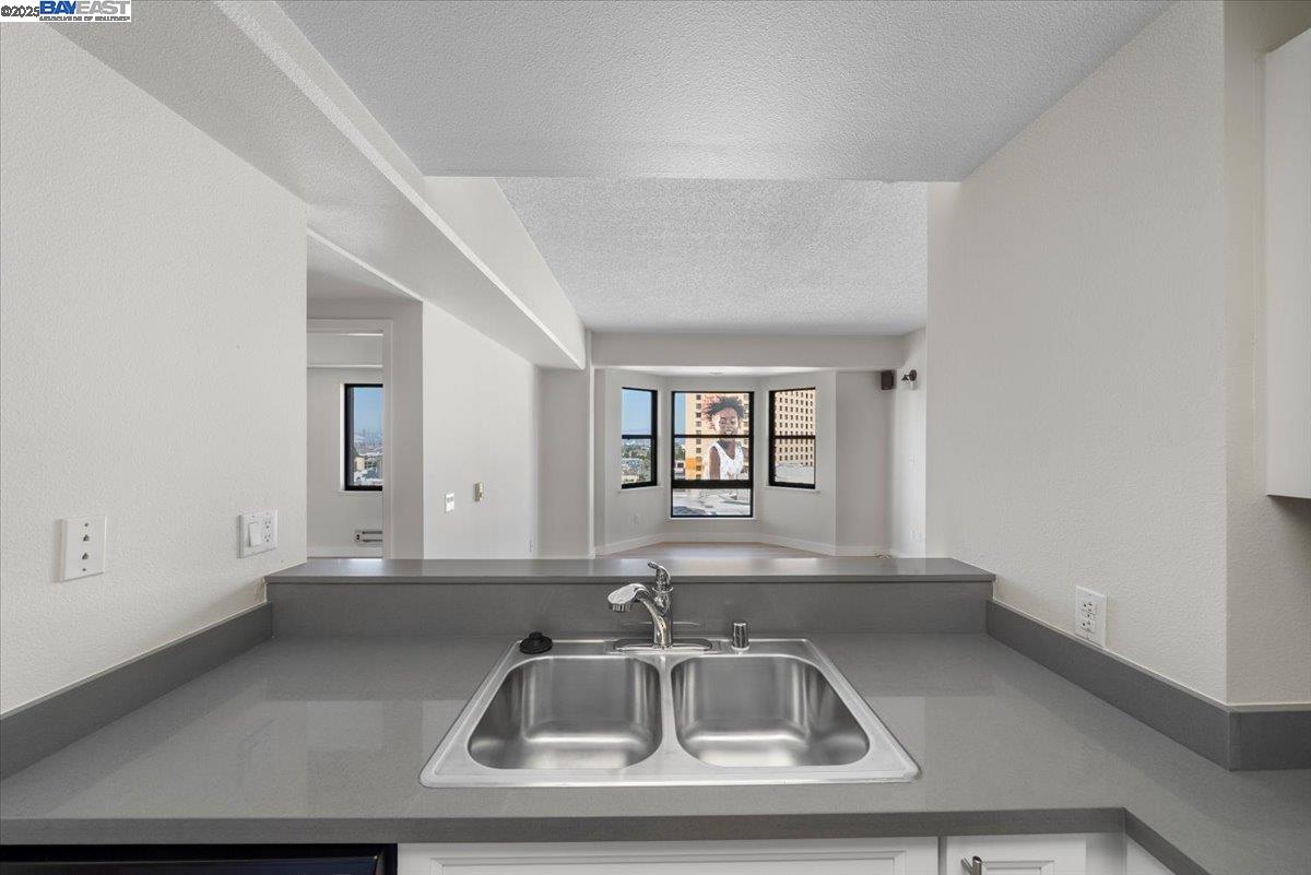 988 Franklin St # 1503, Oakland, California 94607, 2 Bedrooms Bedrooms, 6 Rooms Rooms,2 BathroomsBathrooms,Residential,For Sale,988 Franklin St # 1503,41093410