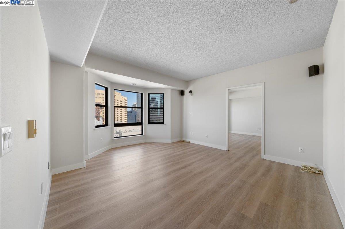 988 Franklin St # 1503, Oakland, California 94607, 2 Bedrooms Bedrooms, 6 Rooms Rooms,2 BathroomsBathrooms,Residential,For Sale,988 Franklin St # 1503,41093410