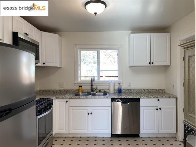 240 cleaveland rd # A, Pleasant Hill, California 94523, 2 Bedrooms Bedrooms, 5 Rooms Rooms,1 BathroomBathrooms,Residential Lease,For Rent,240 cleaveland rd # A,41093413