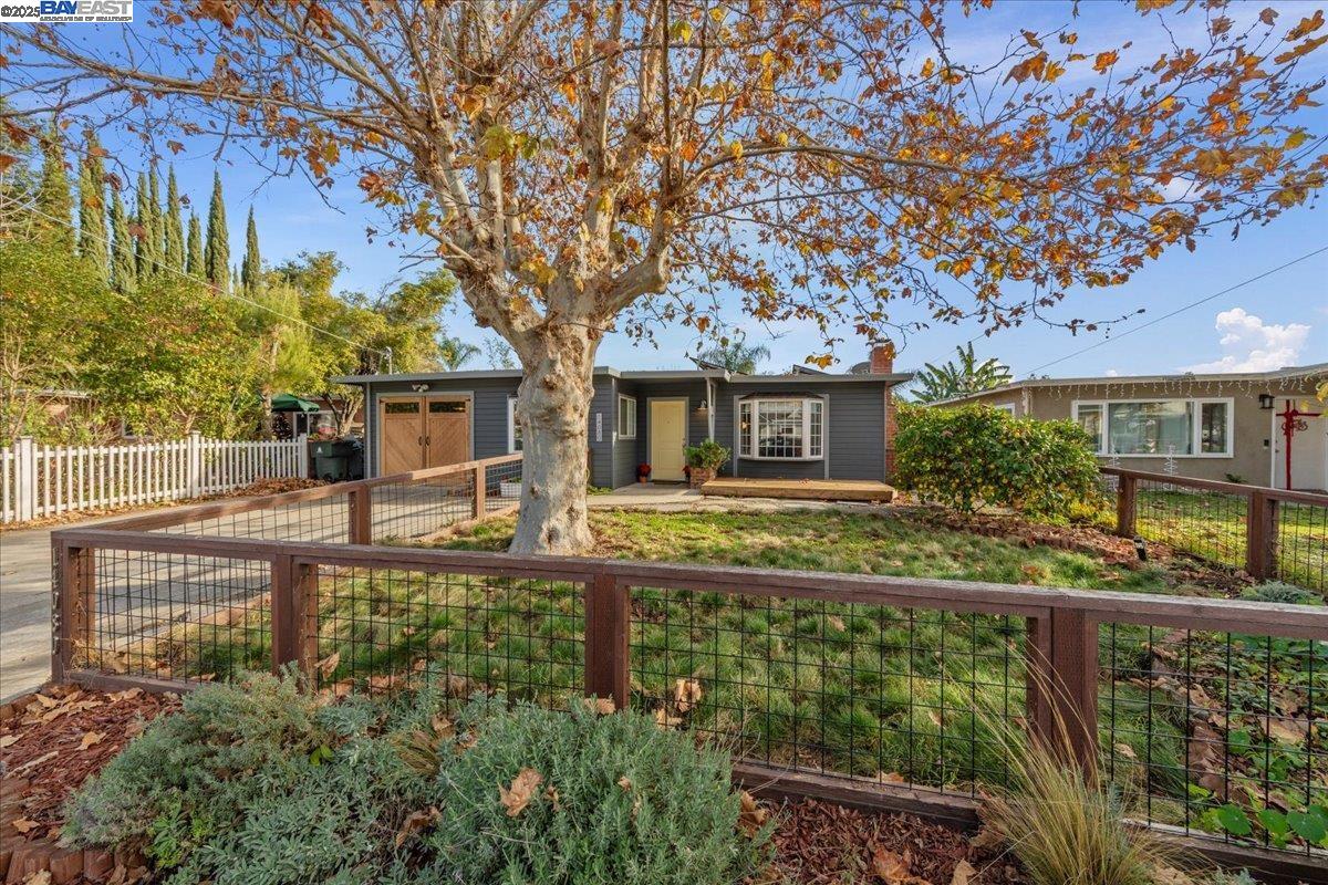 Detail Gallery Image 2 of 35 For 14080 Jerilyn Dr, San Jose,  CA 95127 - 2 Beds | 1 Baths