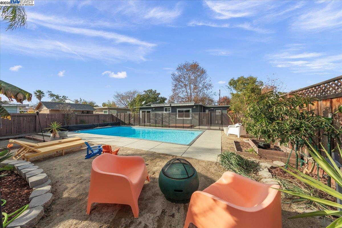 Detail Gallery Image 28 of 35 For 14080 Jerilyn Dr, San Jose,  CA 95127 - 2 Beds | 1 Baths