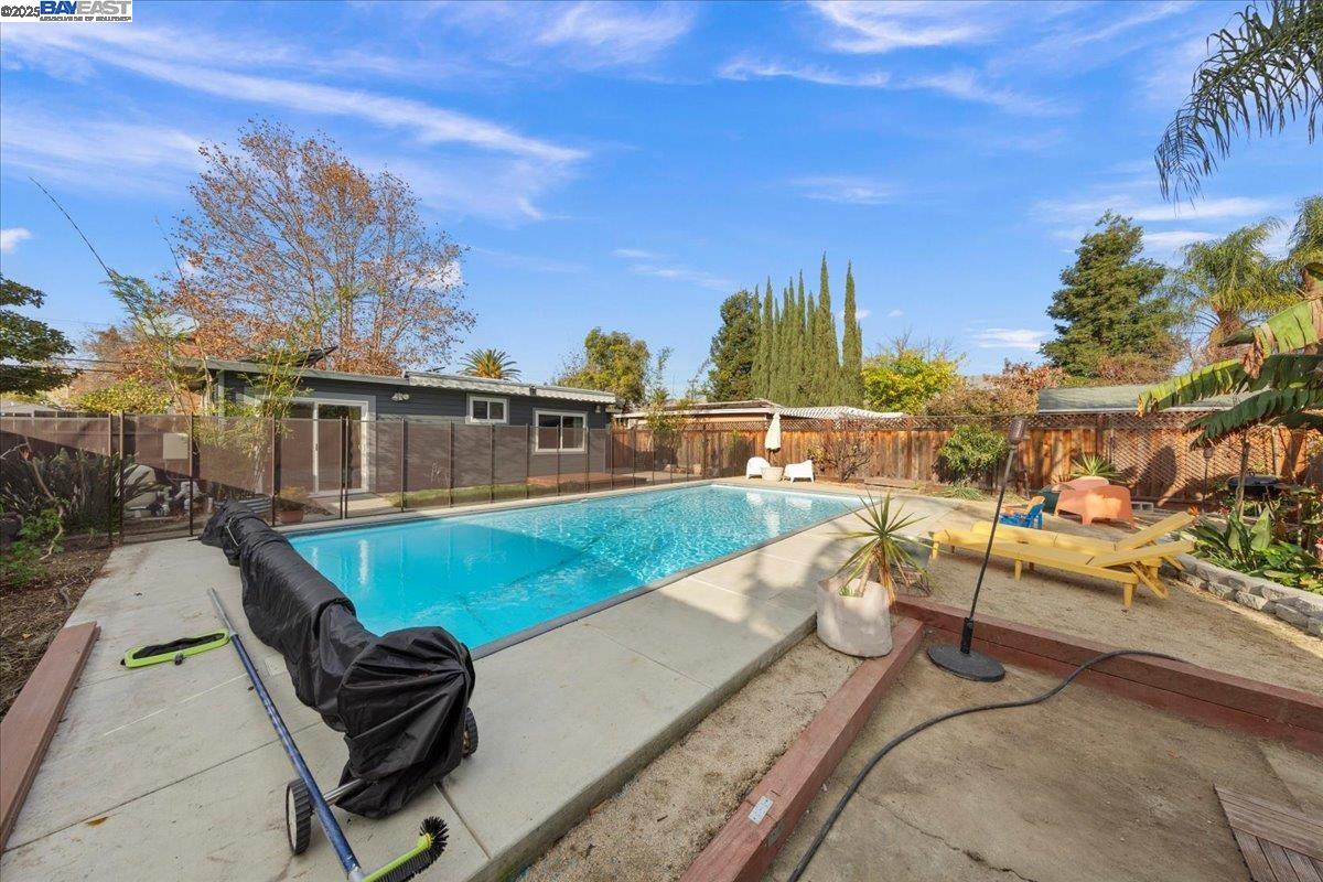Detail Gallery Image 31 of 35 For 14080 Jerilyn Dr, San Jose,  CA 95127 - 2 Beds | 1 Baths