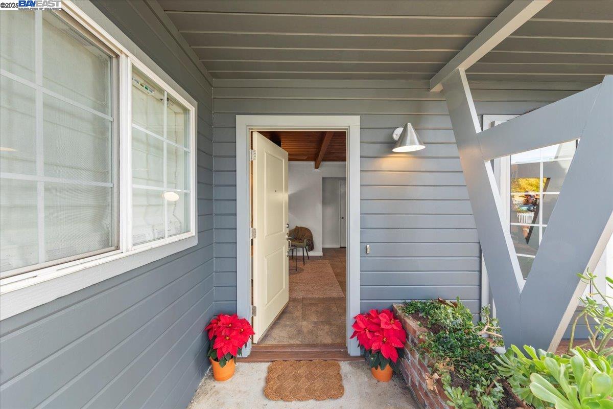 Detail Gallery Image 5 of 35 For 14080 Jerilyn Dr, San Jose,  CA 95127 - 2 Beds | 1 Baths