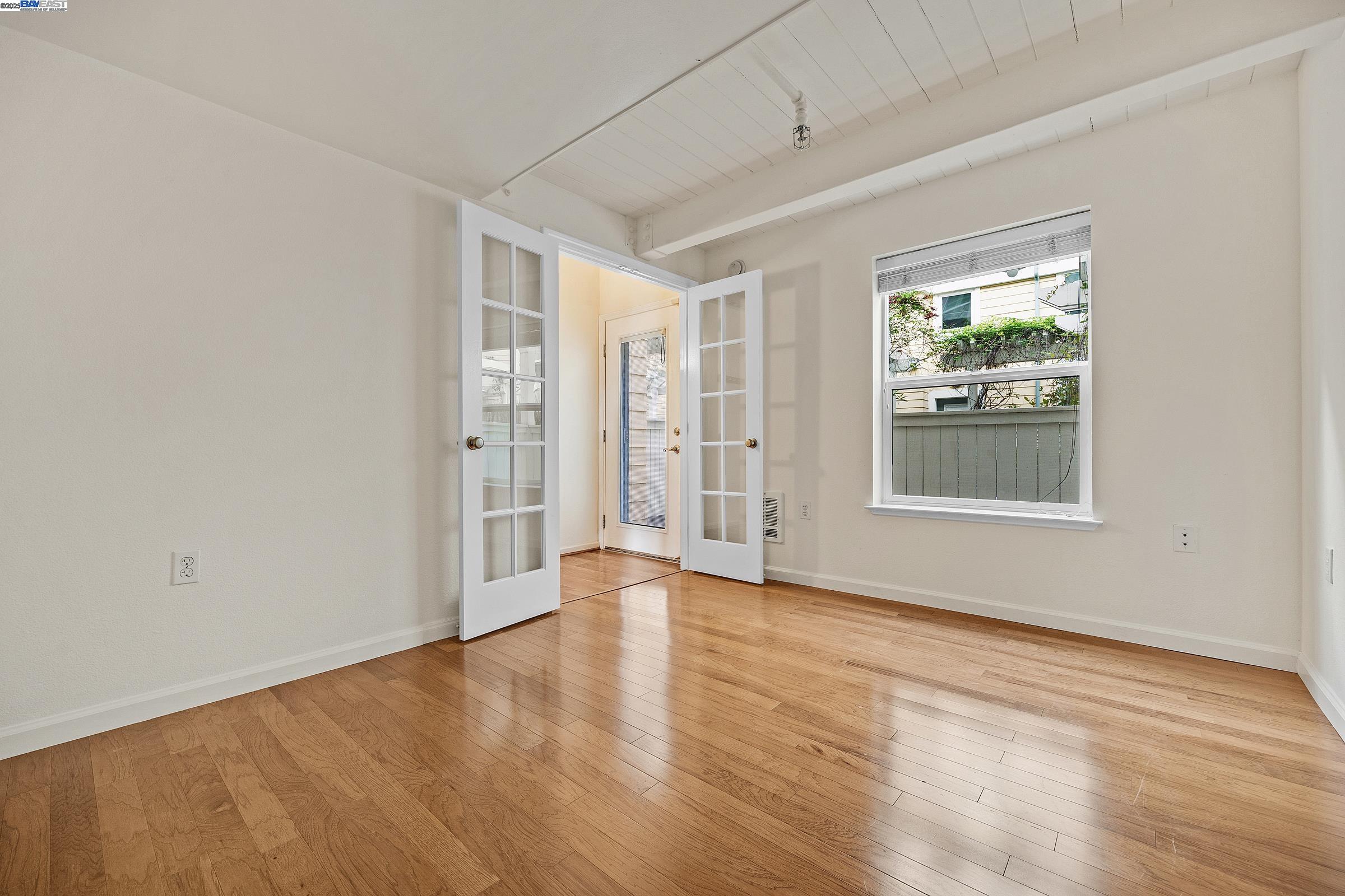 655 12Th St # 113, Oakland, California 94607, 2 Bedrooms Bedrooms, 4 Rooms Rooms,2 BathroomsBathrooms,Residential,For Sale,655 12Th St # 113,41093418