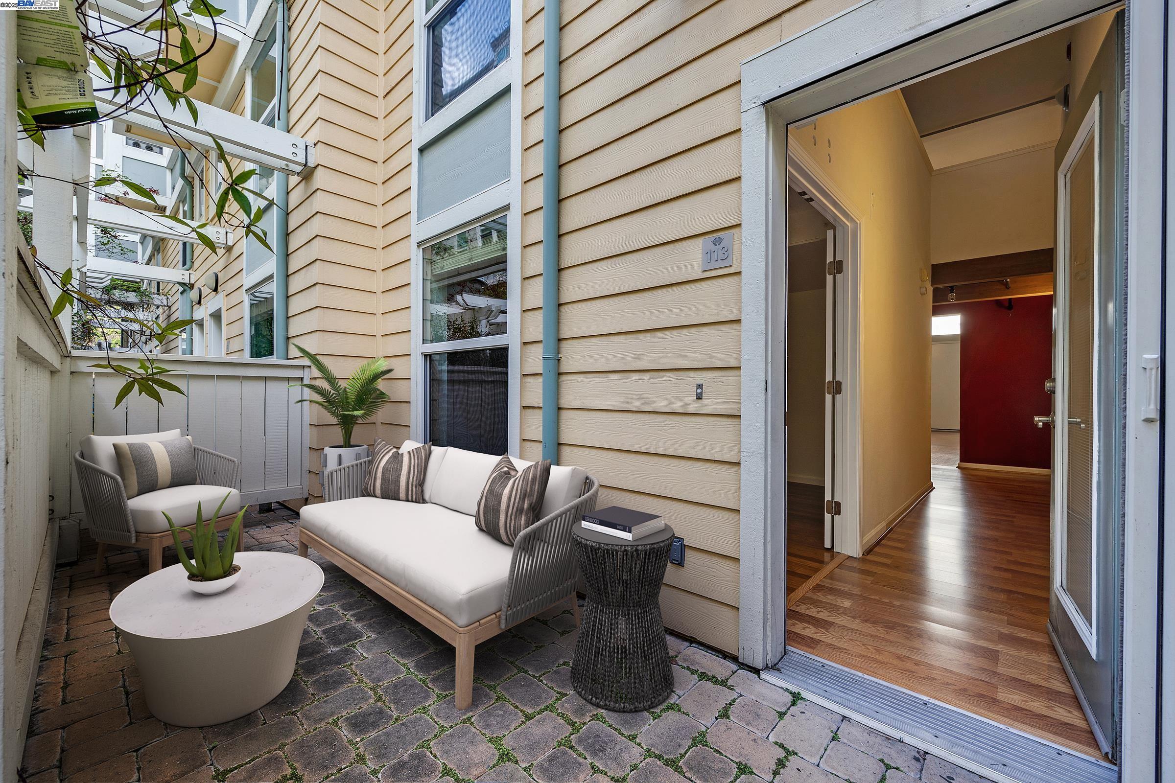655 12Th St # 113, Oakland, California 94607, 2 Bedrooms Bedrooms, 4 Rooms Rooms,2 BathroomsBathrooms,Residential,For Sale,655 12Th St # 113,41093418