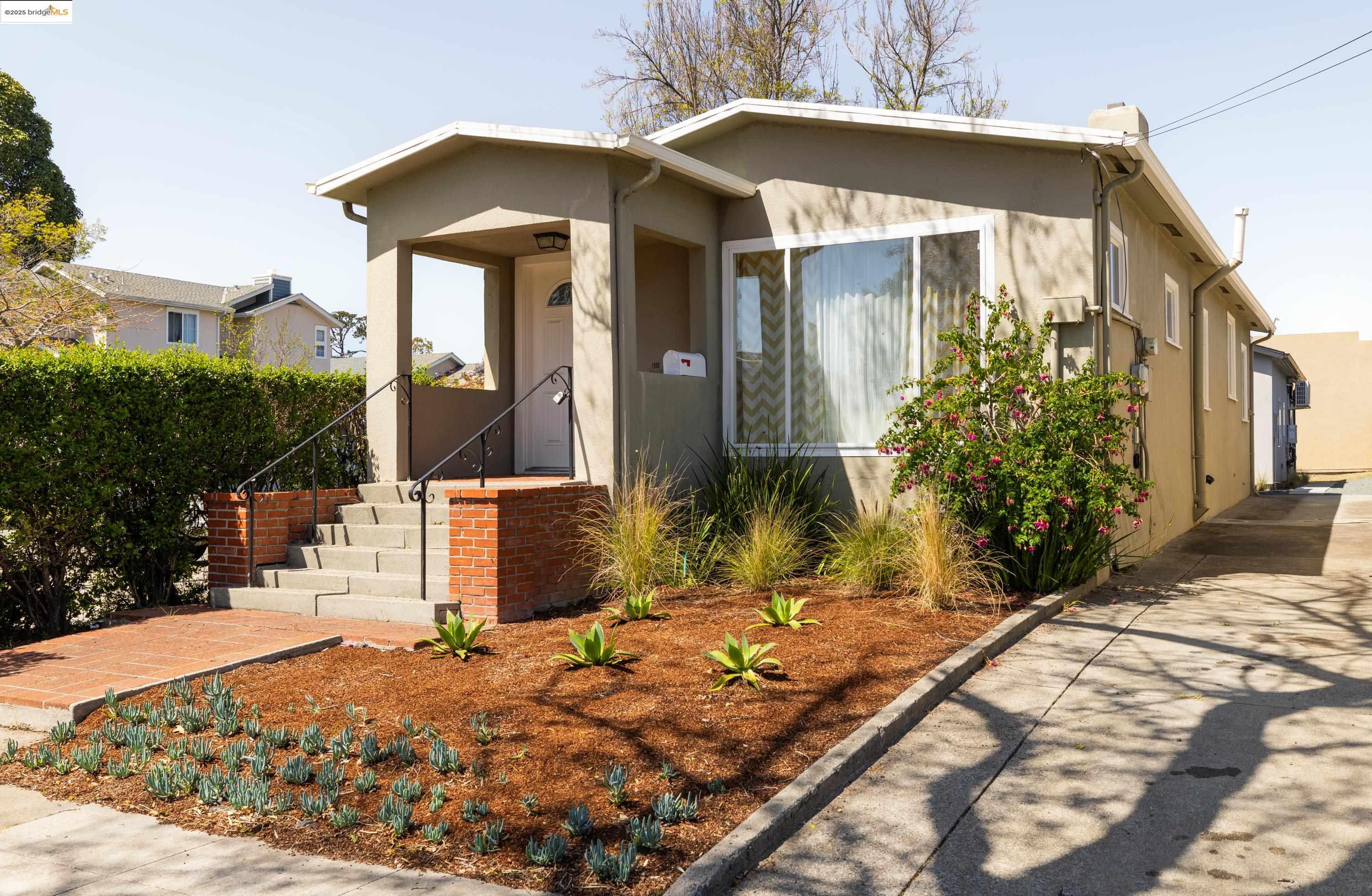 Detail Gallery Image 1 of 1 For 1505 Tyler St, Berkeley,  CA 94703 - 4 Beds | 3 Baths