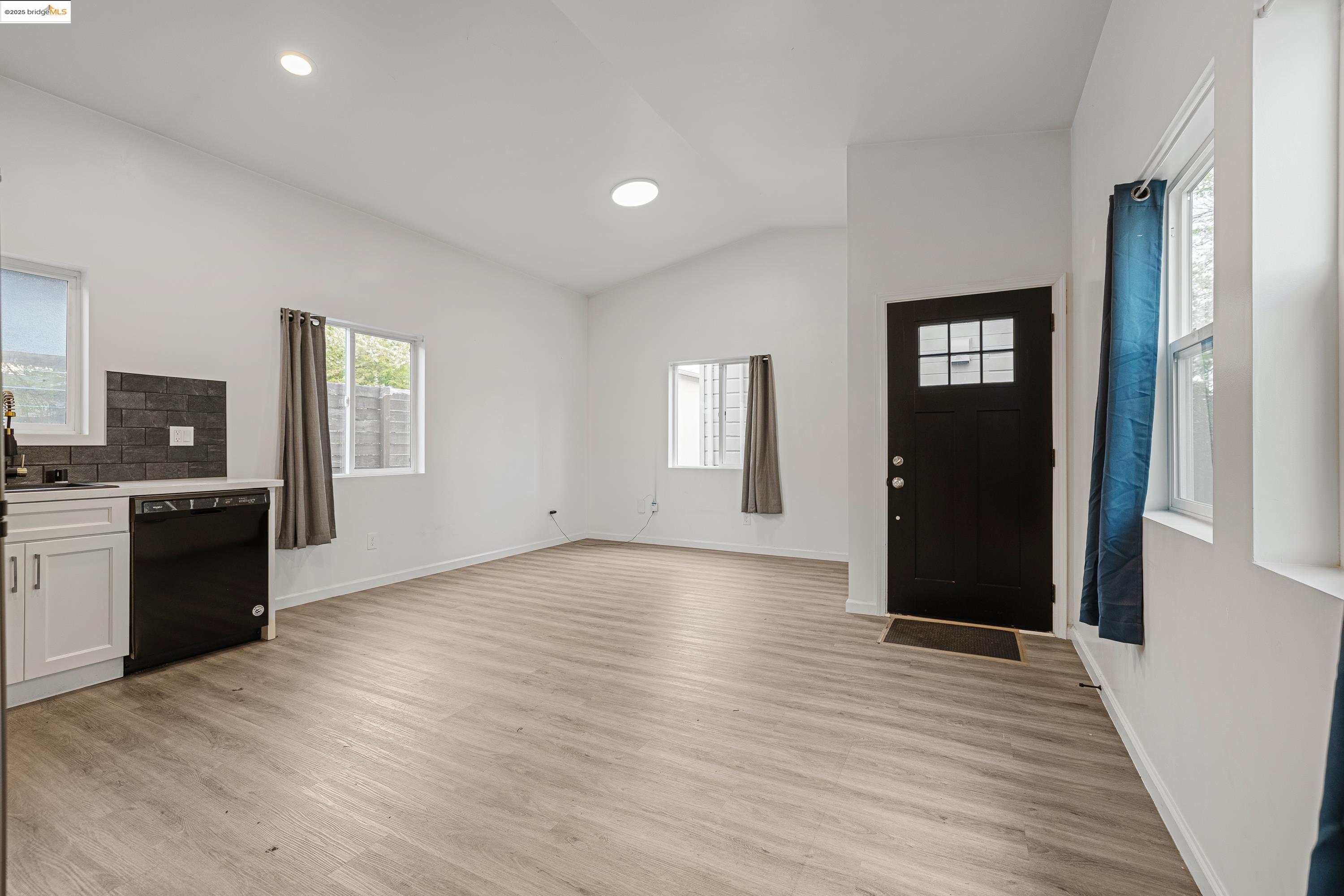 Detail Gallery Image 49 of 50 For 1505 Tyler St, Berkeley,  CA 94703 - 4 Beds | 3 Baths