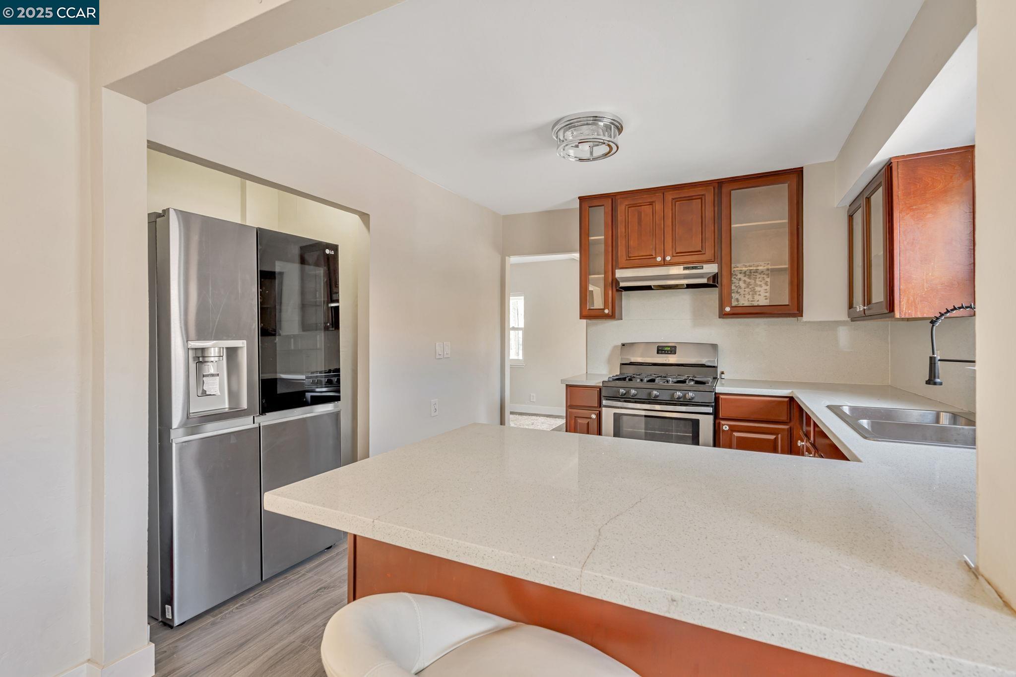Detail Gallery Image 13 of 33 For 808 4th, Rodeo,  CA 94572-1330 - 3 Beds | 1 Baths
