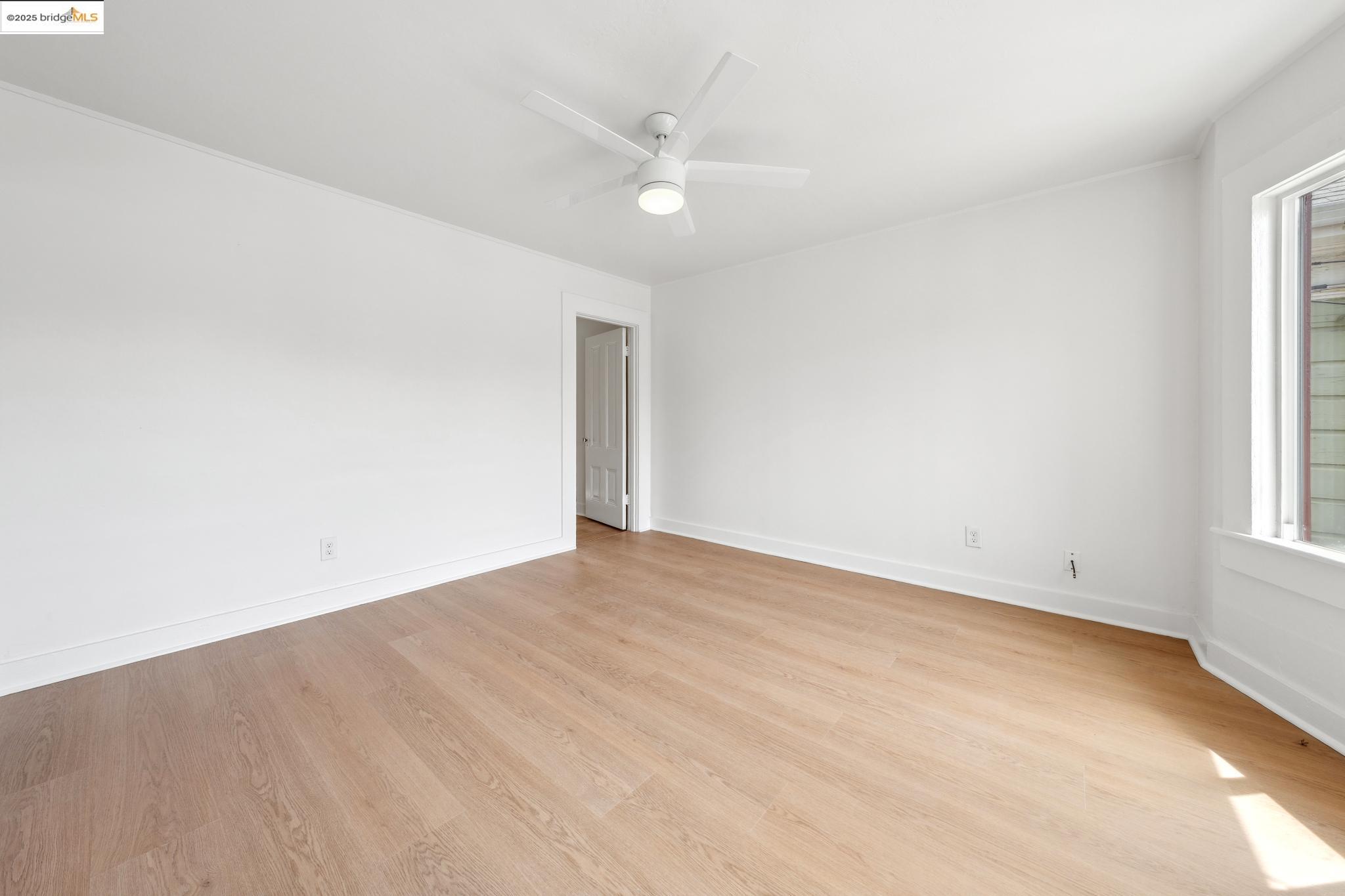 Detail Gallery Image 11 of 35 For 1434 10th St, Oakland,  CA 94607 - – Beds | – Baths