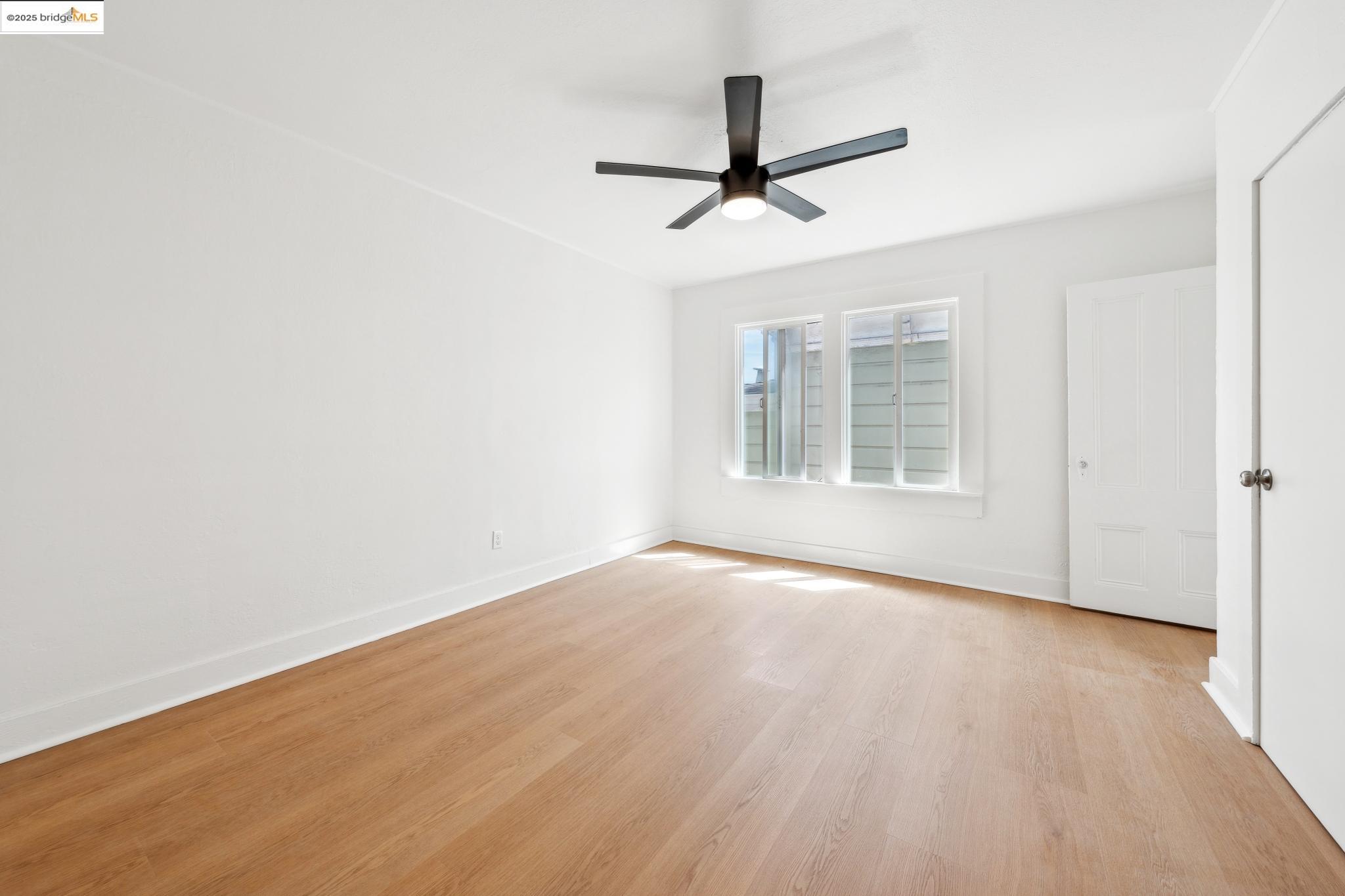 Detail Gallery Image 16 of 35 For 1434 10th St, Oakland,  CA 94607 - – Beds | – Baths