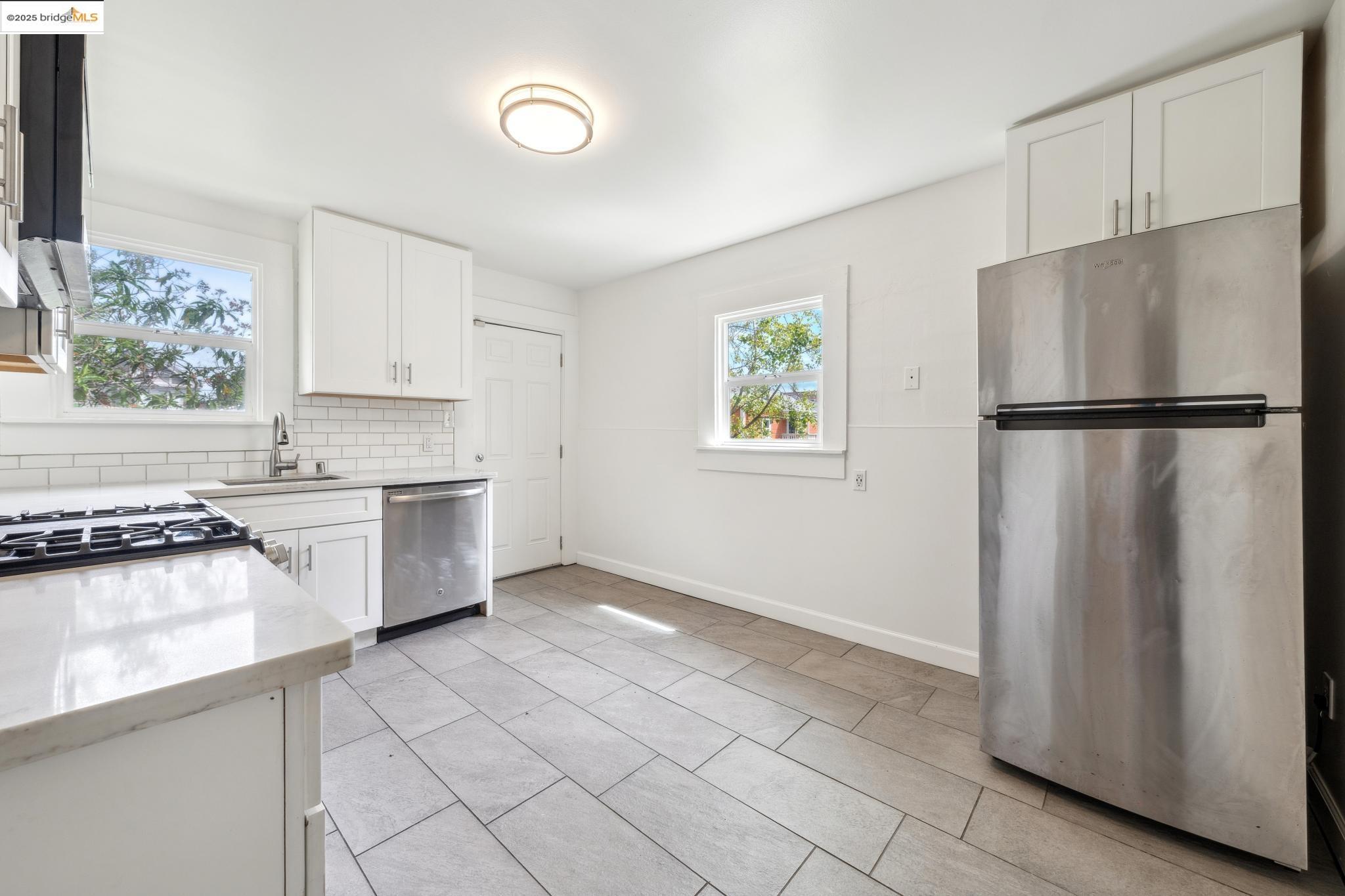 Detail Gallery Image 22 of 35 For 1434 10th St, Oakland,  CA 94607 - – Beds | – Baths