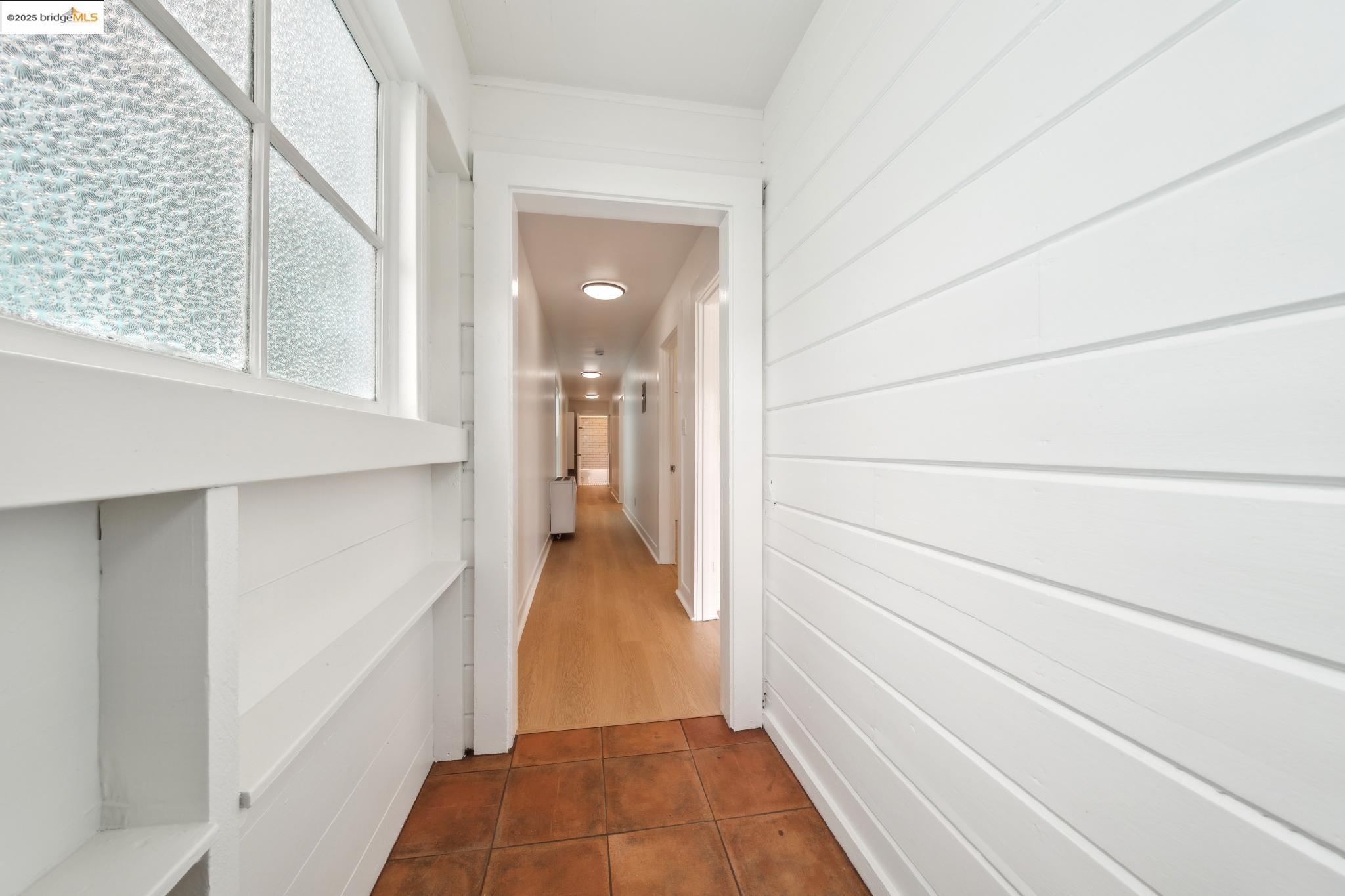 Detail Gallery Image 7 of 35 For 1434 10th St, Oakland,  CA 94607 - – Beds | – Baths