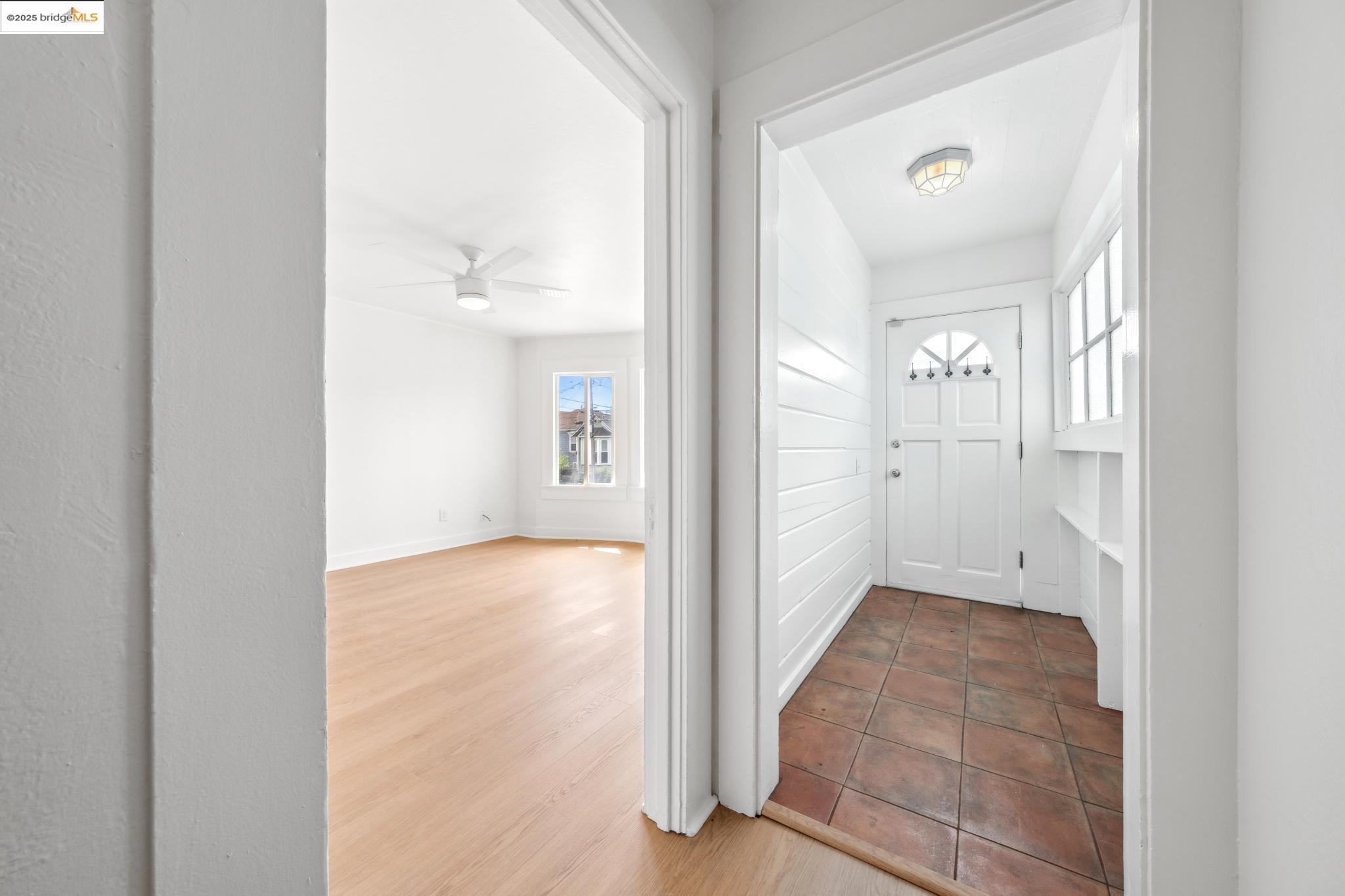 Detail Gallery Image 8 of 35 For 1434 10th St, Oakland,  CA 94607 - – Beds | – Baths