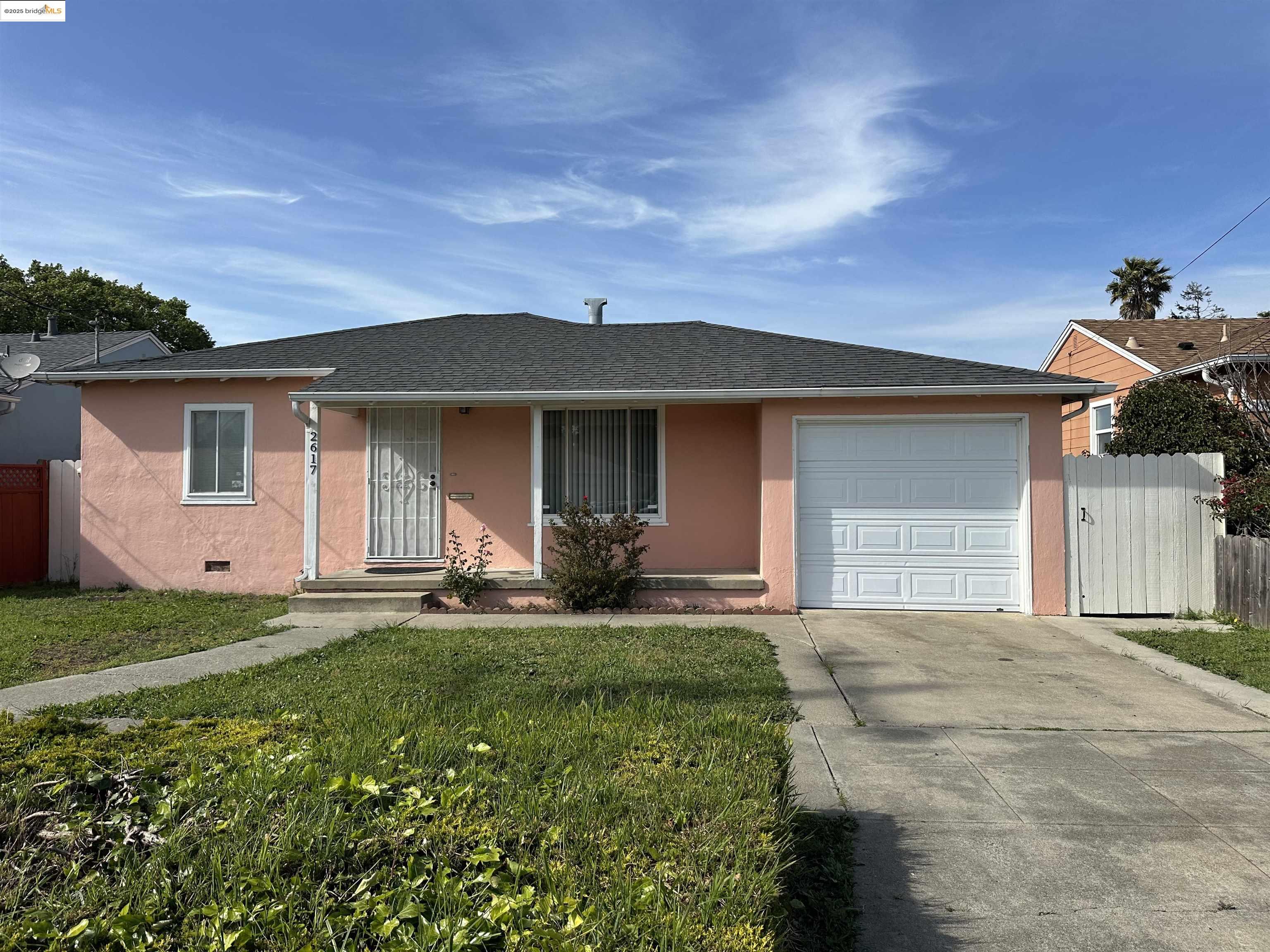Detail Gallery Image 1 of 55 For 2617 Lowell Ave, Richmond,  CA 94804 - 3 Beds | 2 Baths