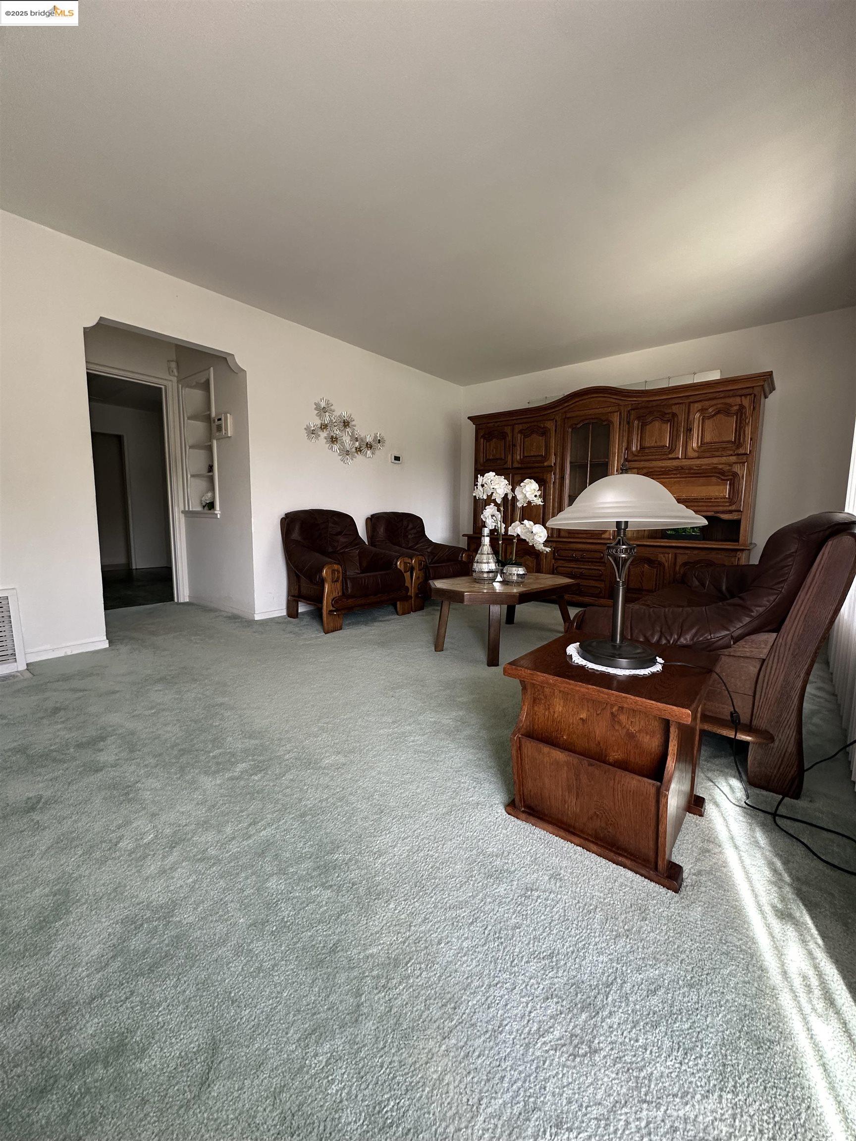Detail Gallery Image 12 of 55 For 2617 Lowell Ave, Richmond,  CA 94804 - 3 Beds | 2 Baths