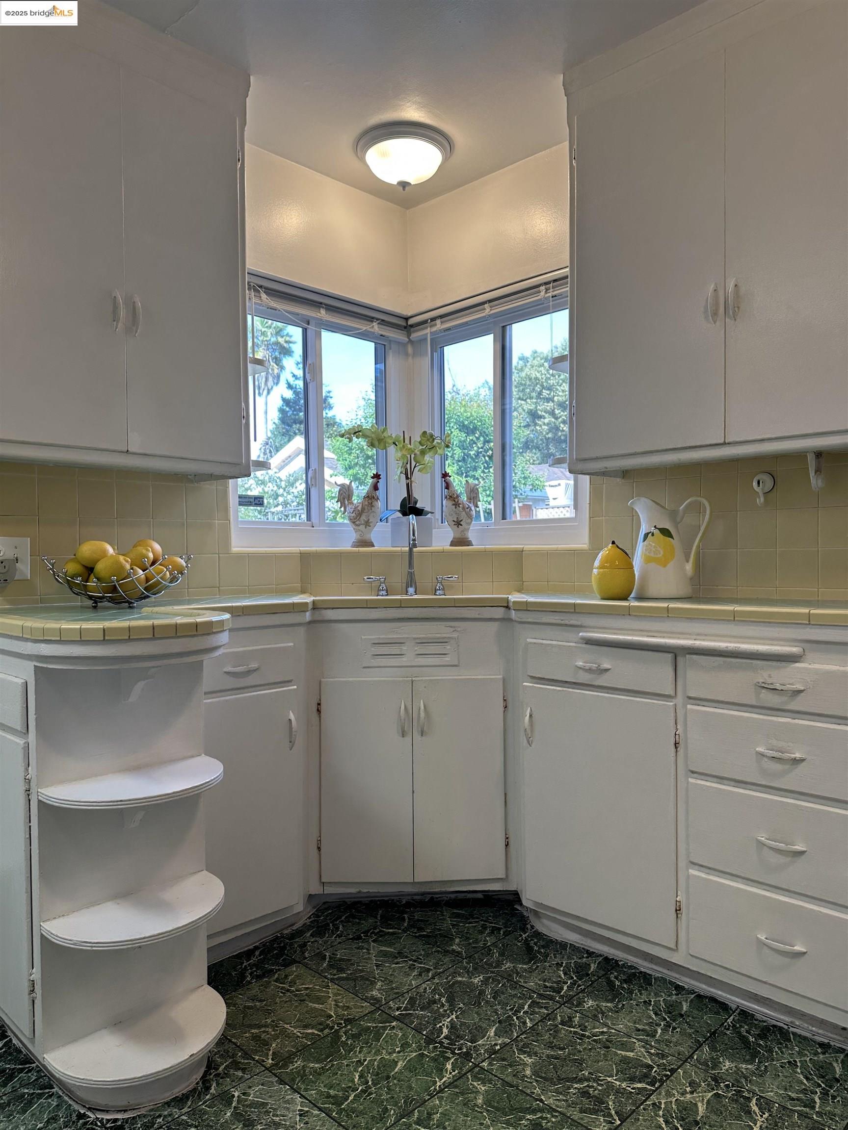 Detail Gallery Image 21 of 55 For 2617 Lowell Ave, Richmond,  CA 94804 - 3 Beds | 2 Baths