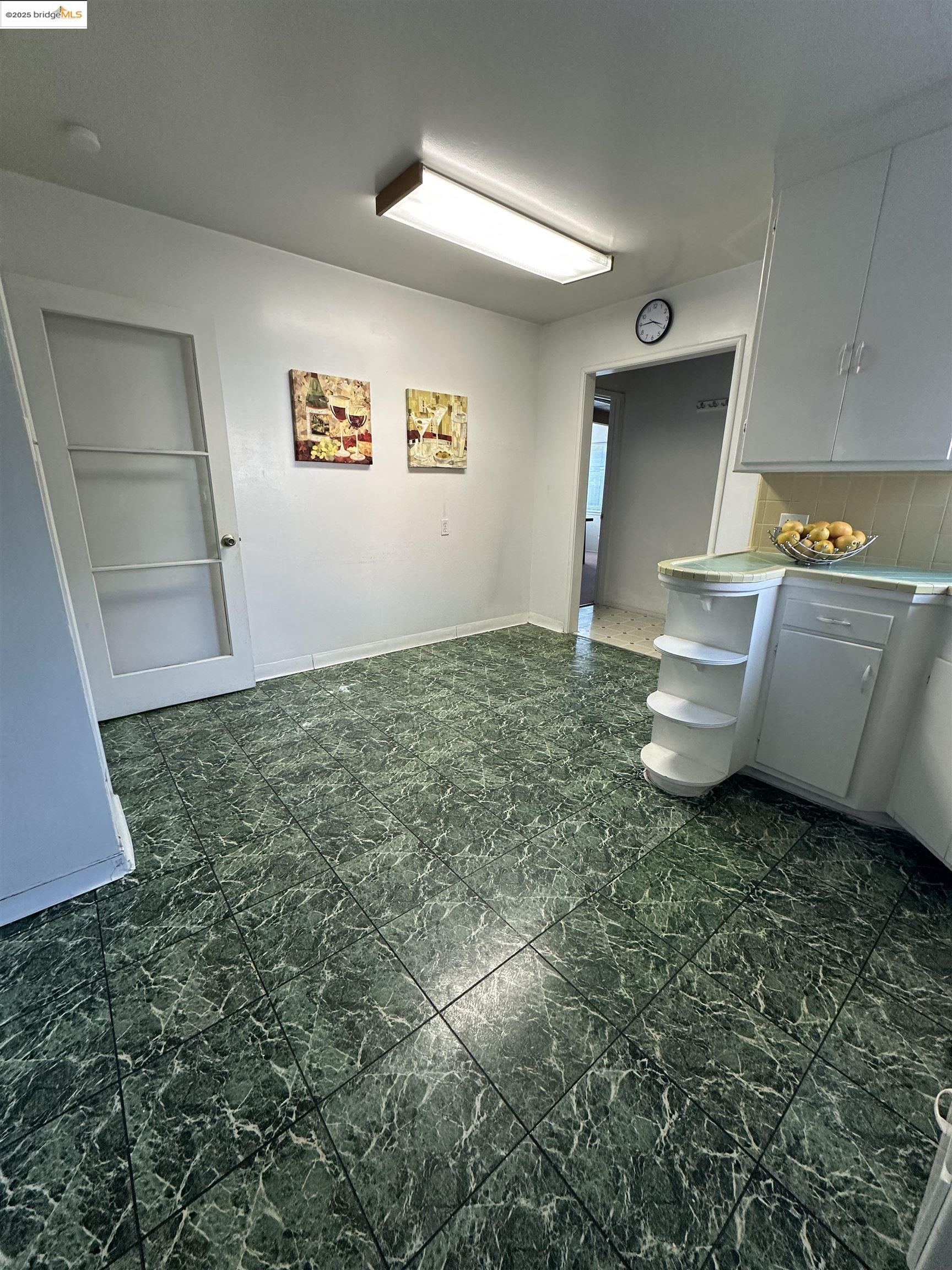 Detail Gallery Image 25 of 55 For 2617 Lowell Ave, Richmond,  CA 94804 - 3 Beds | 2 Baths
