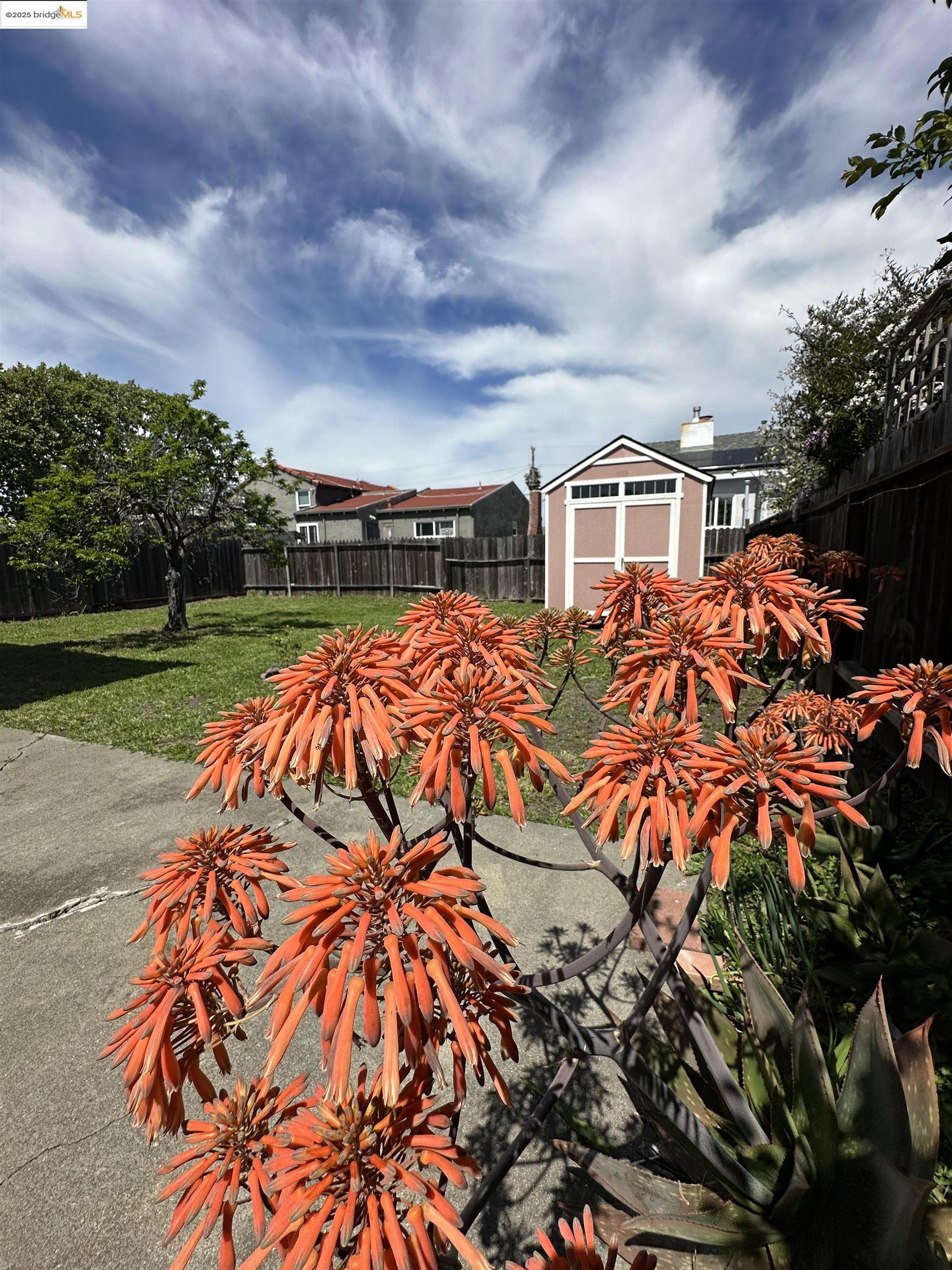 Detail Gallery Image 39 of 55 For 2617 Lowell Ave, Richmond,  CA 94804 - 3 Beds | 2 Baths