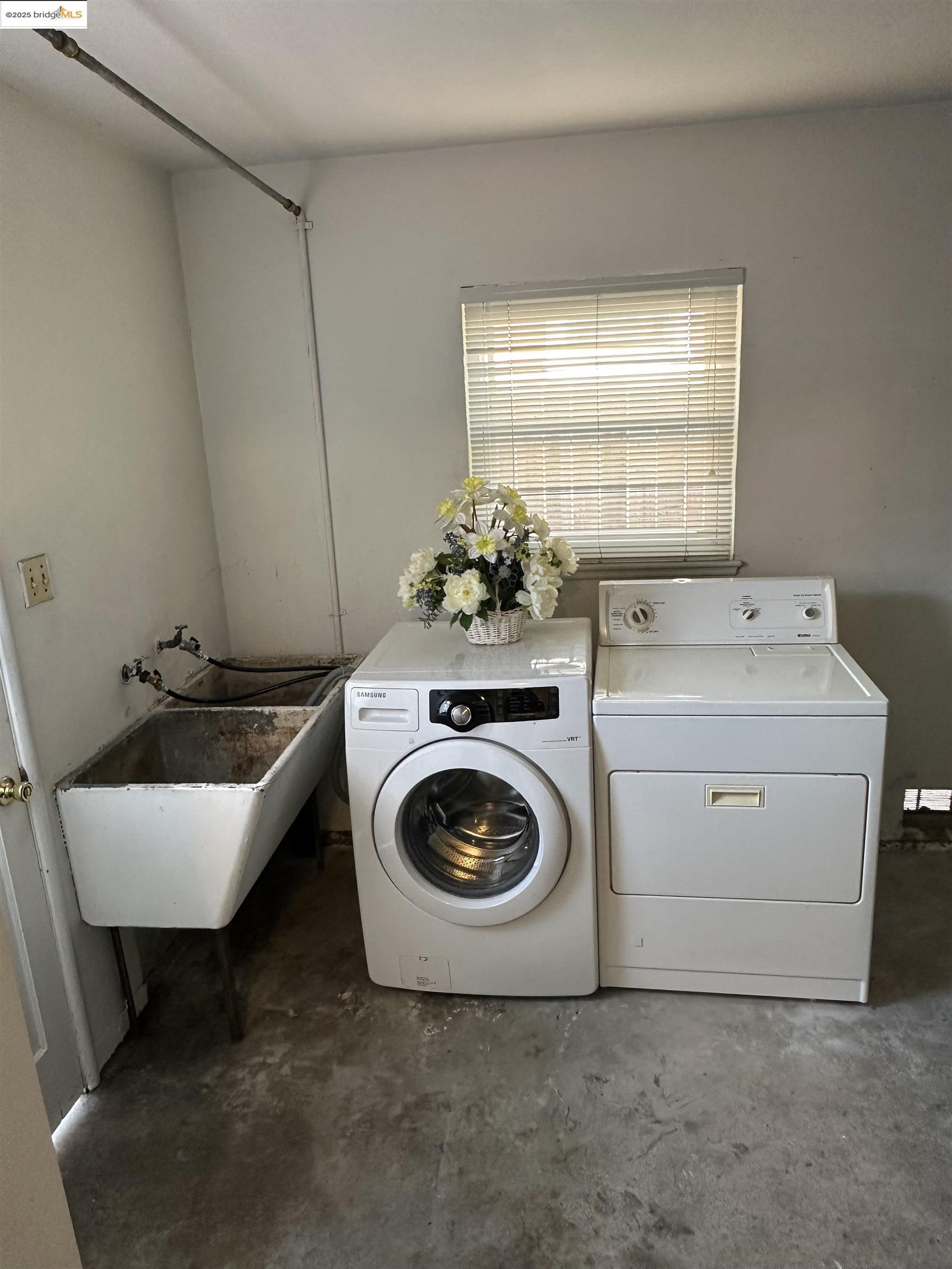 Detail Gallery Image 49 of 55 For 2617 Lowell Ave, Richmond,  CA 94804 - 3 Beds | 2 Baths