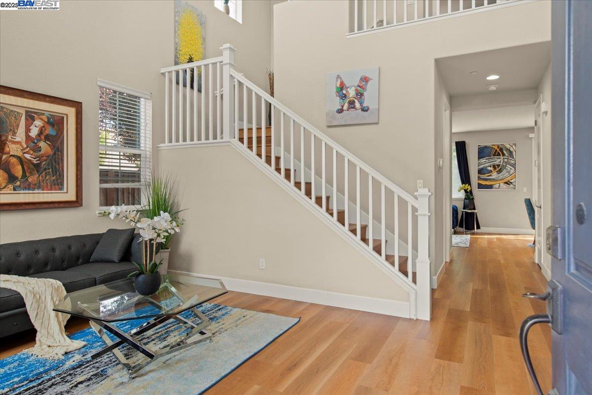 Detail Gallery Image 4 of 42 For 236 Gerald Cir, Milpitas,  CA 95035 - 3 Beds | 2/1 Baths