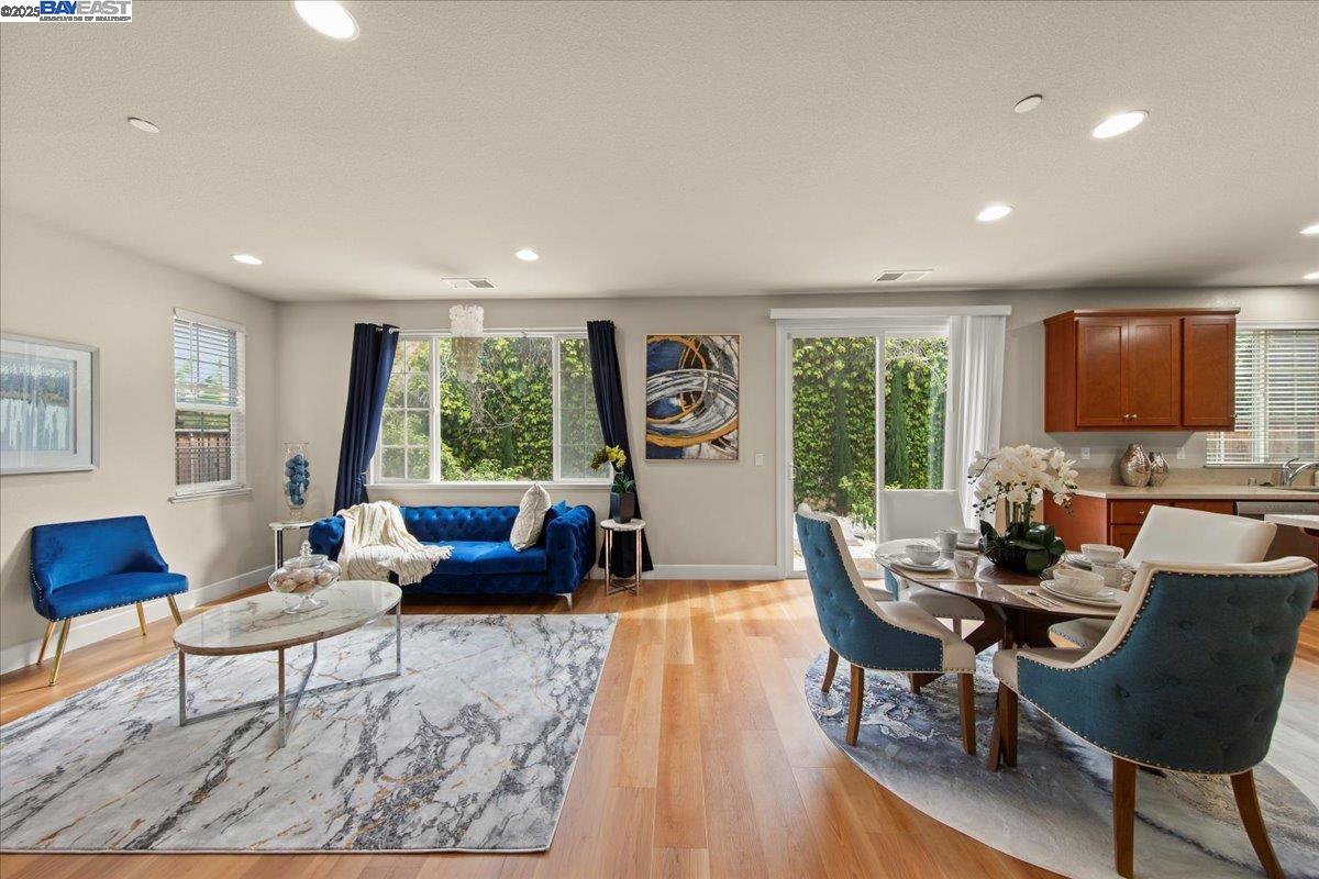 Detail Gallery Image 8 of 42 For 236 Gerald Cir, Milpitas,  CA 95035 - 3 Beds | 2/1 Baths