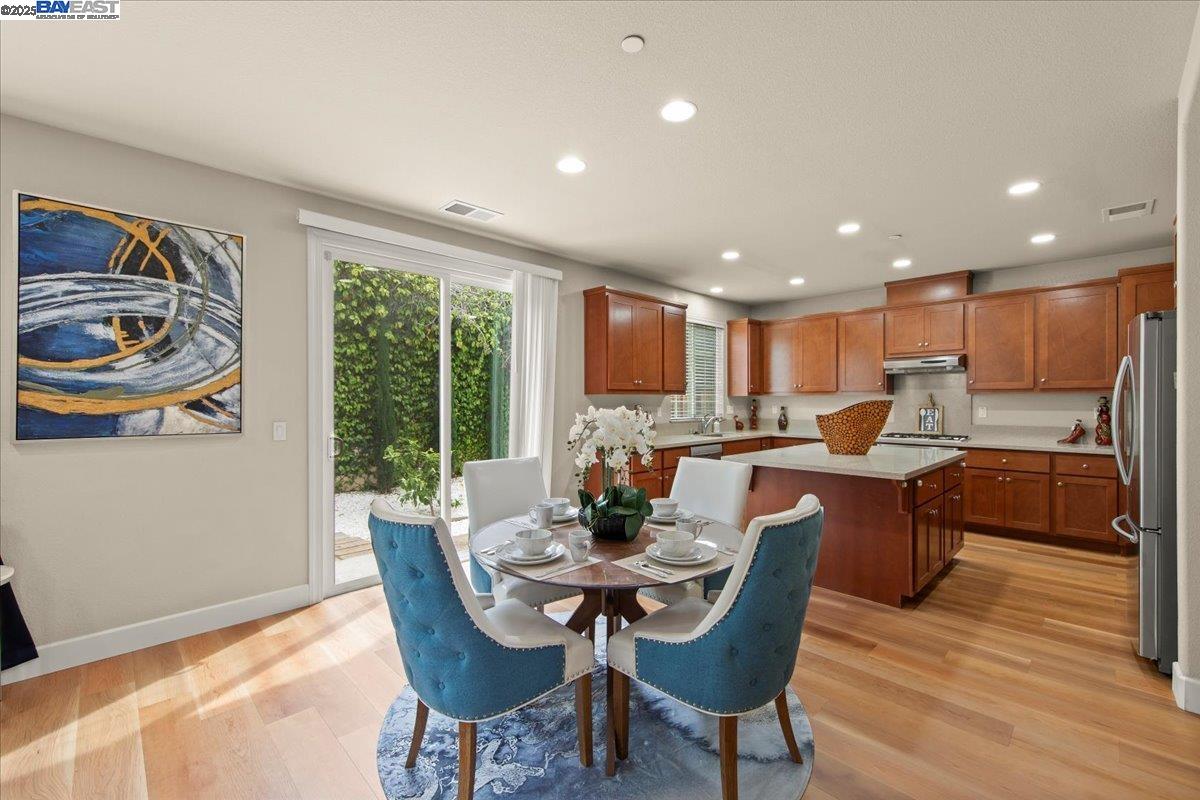Detail Gallery Image 9 of 42 For 236 Gerald Cir, Milpitas,  CA 95035 - 3 Beds | 2/1 Baths