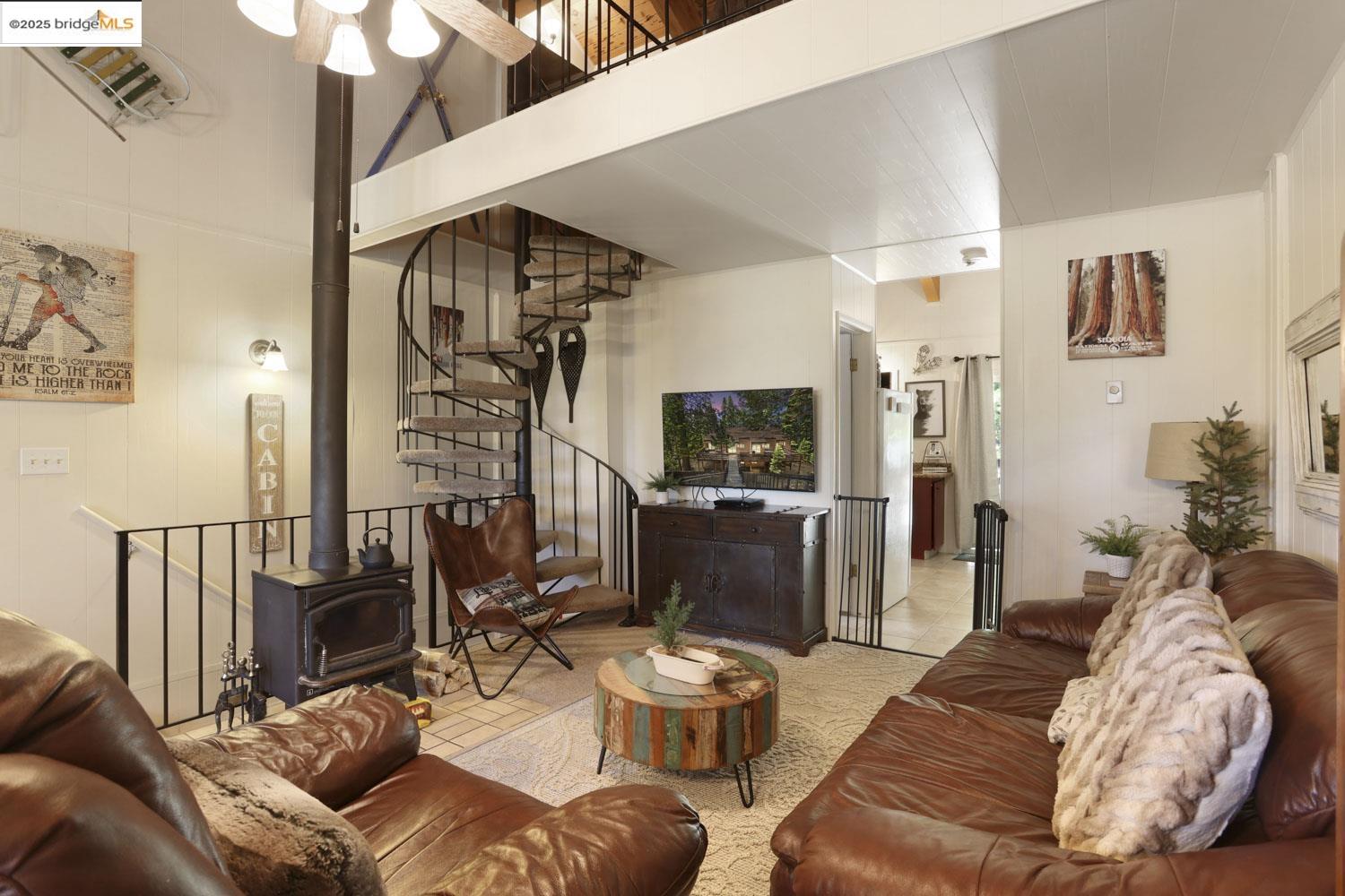 Detail Gallery Image 28 of 49 For 33840 Upper Leland Rd a,  Pinecrest,  CA 95375 - 3 Beds | 2 Baths