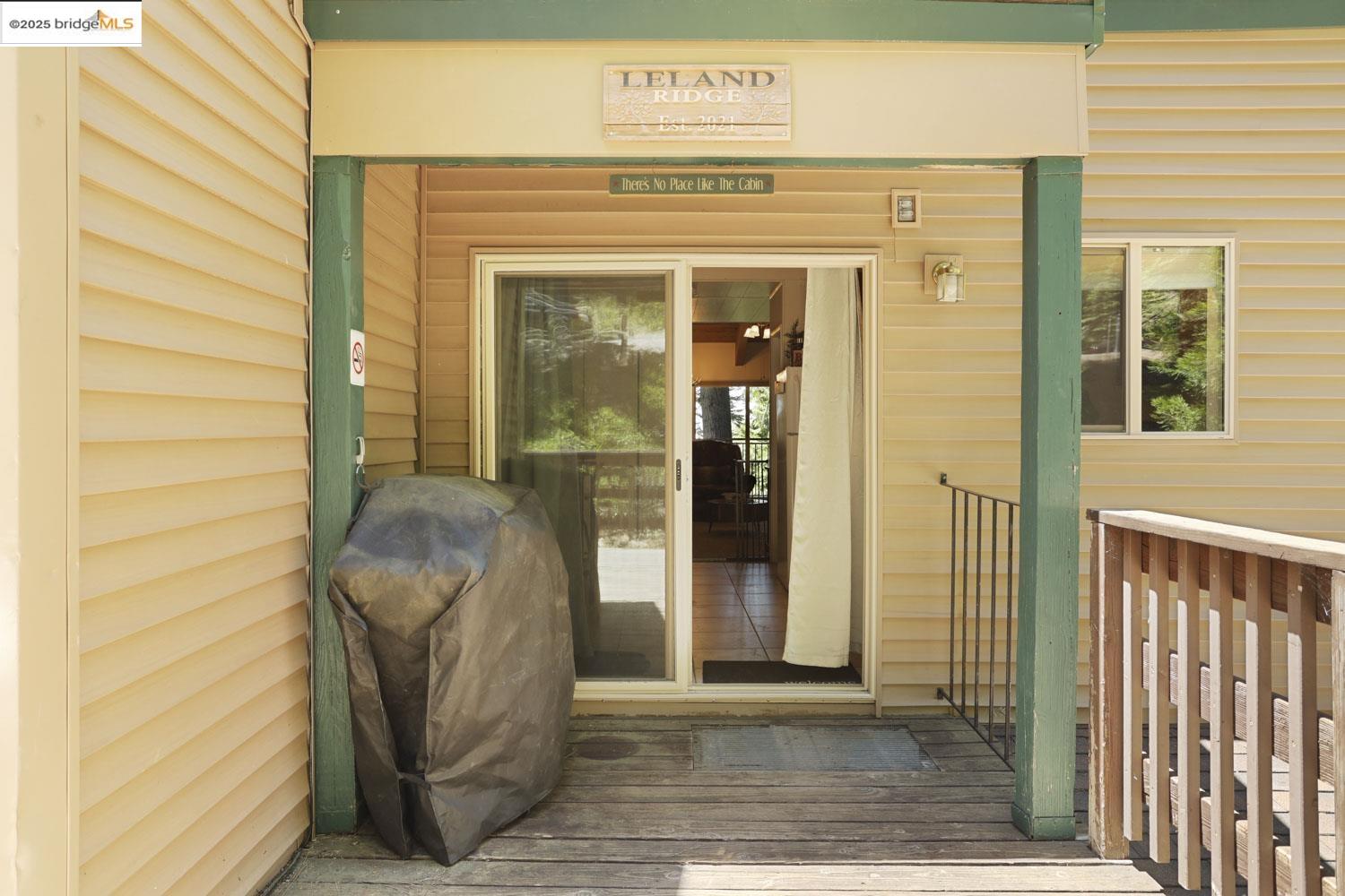 Detail Gallery Image 4 of 49 For 33840 Upper Leland Rd a,  Pinecrest,  CA 95375 - 3 Beds | 2 Baths