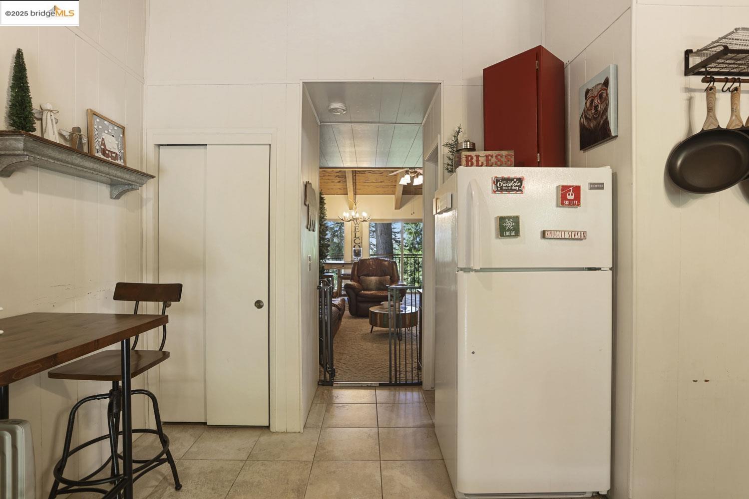Detail Gallery Image 8 of 49 For 33840 Upper Leland Rd a,  Pinecrest,  CA 95375 - 3 Beds | 2 Baths