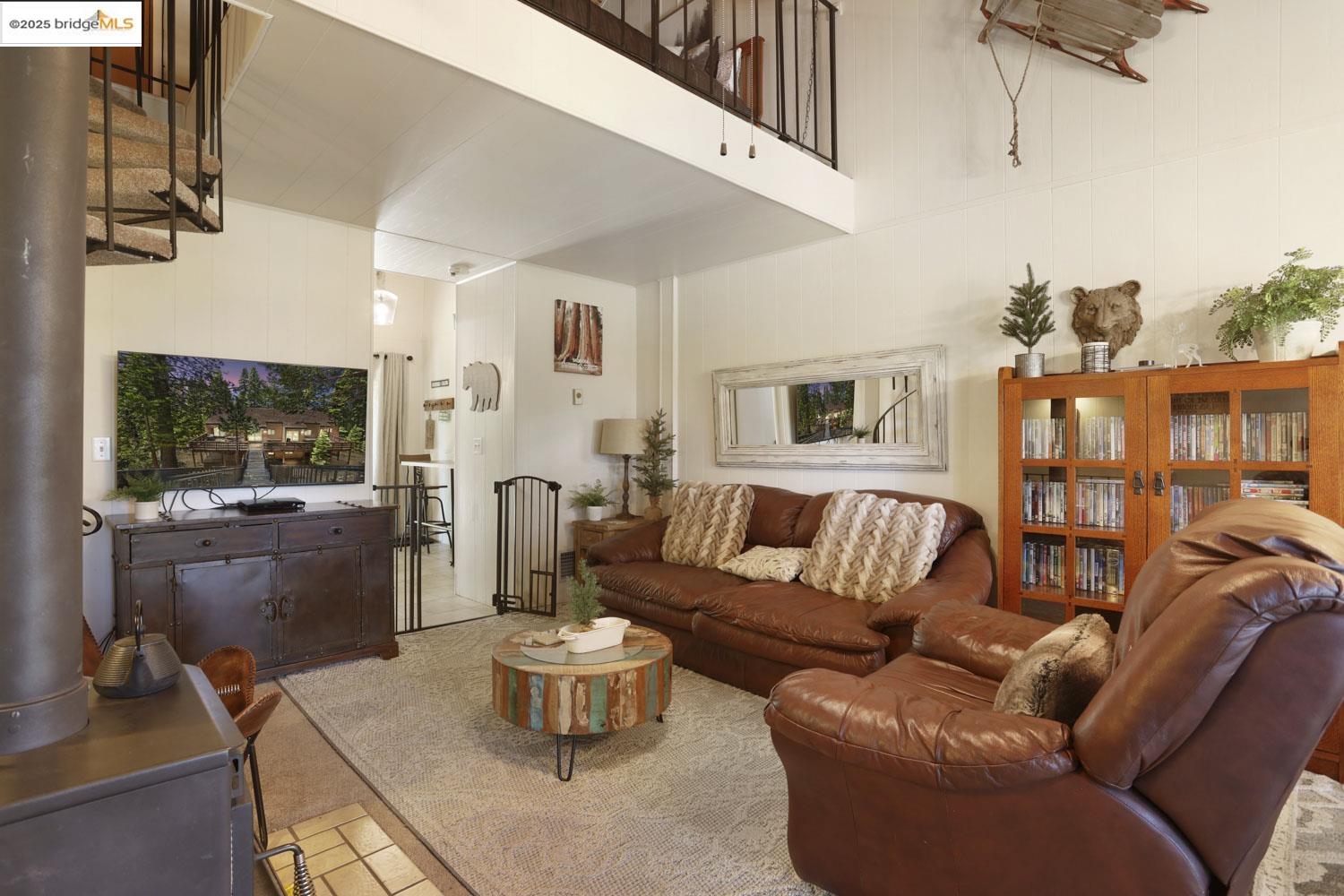 Detail Gallery Image 9 of 49 For 33840 Upper Leland Rd a,  Pinecrest,  CA 95375 - 3 Beds | 2 Baths