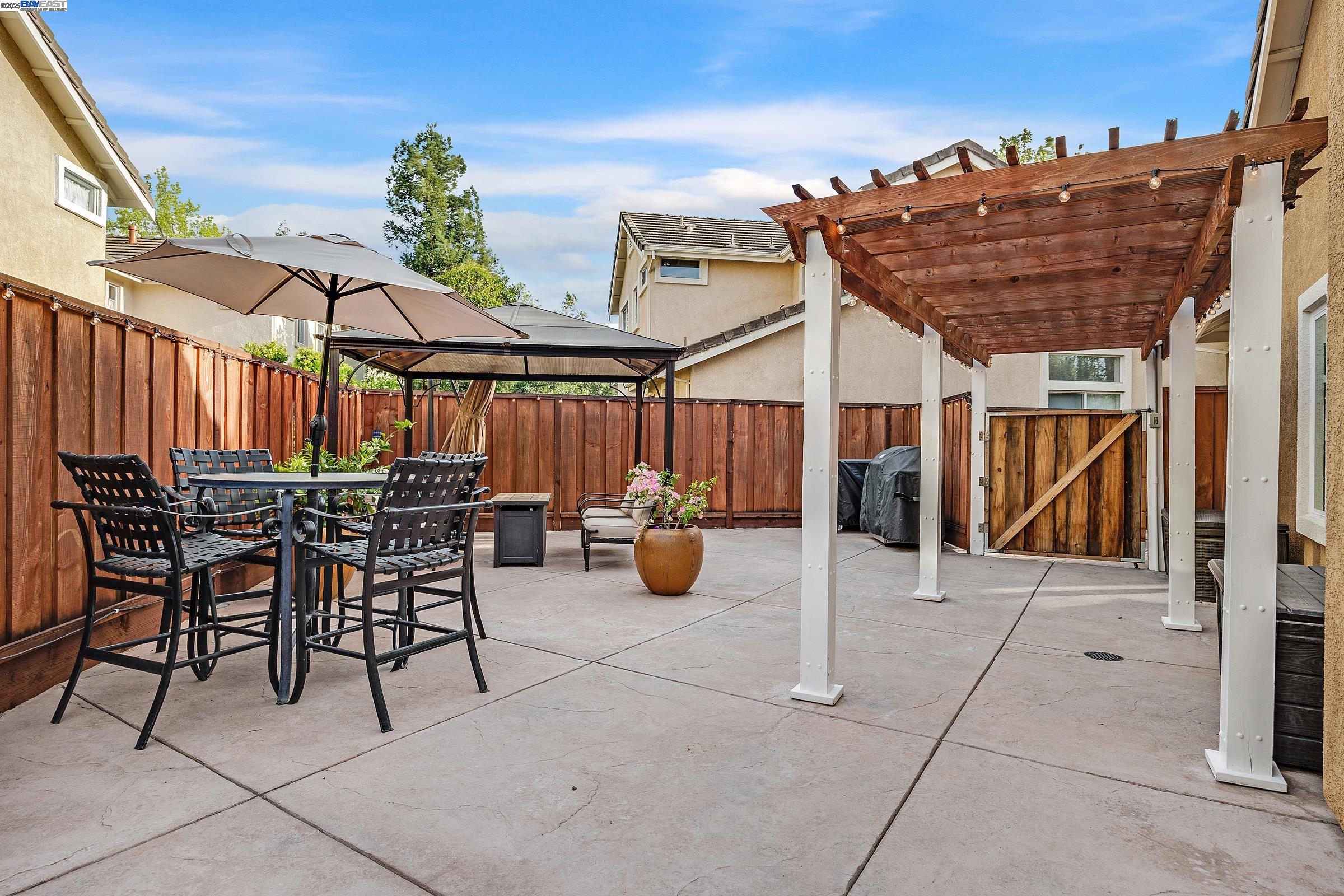 Detail Gallery Image 33 of 46 For 4252 Katie Lane, Pleasanton,  CA 94588 - 4 Beds | 2/1 Baths