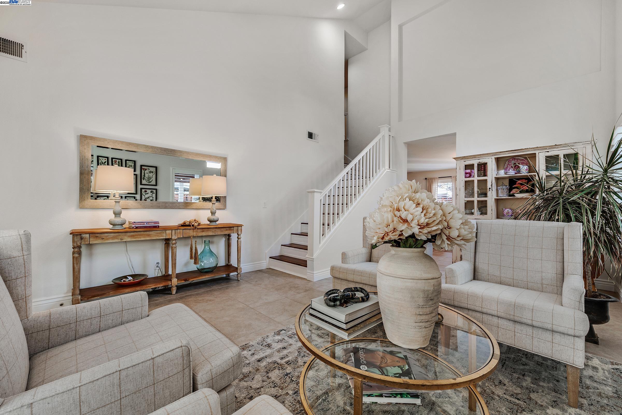Detail Gallery Image 8 of 46 For 4252 Katie Lane, Pleasanton,  CA 94588 - 4 Beds | 2/1 Baths