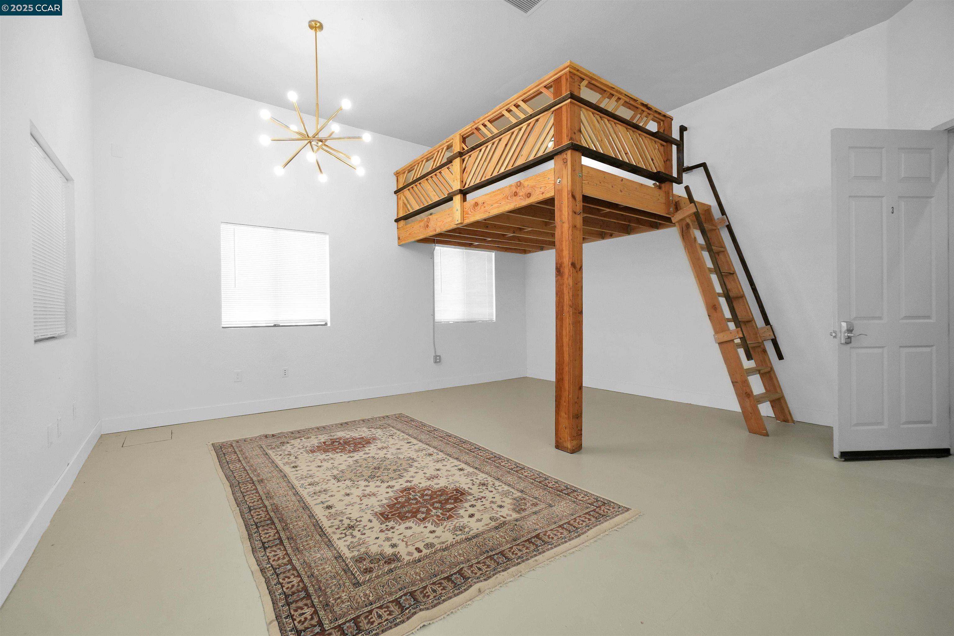 Detail Gallery Image 15 of 38 For 1092 Calcot Place, Oakland,  CA 94606 - – Beds | – Baths