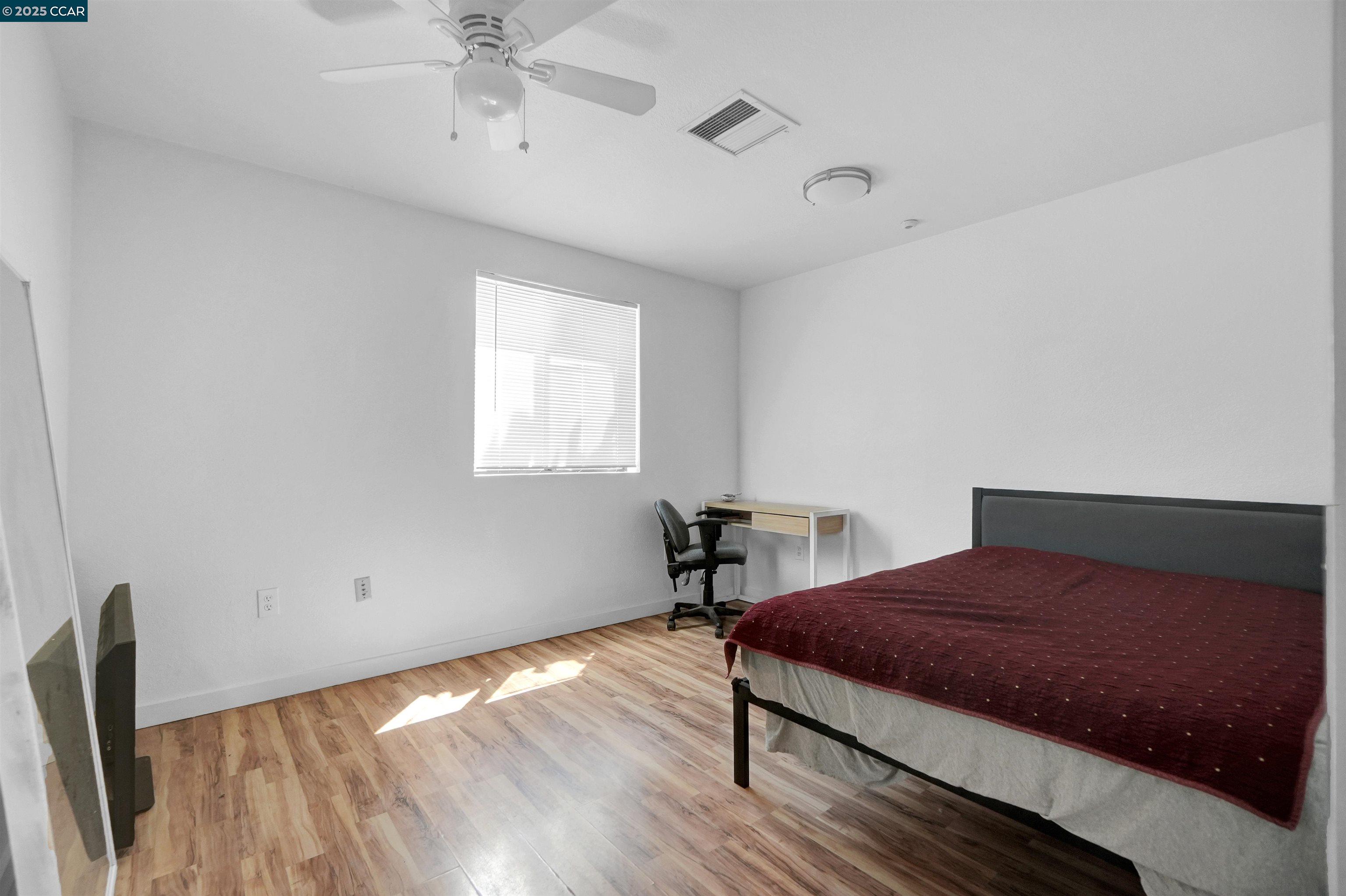 Detail Gallery Image 25 of 38 For 1092 Calcot Place, Oakland,  CA 94606 - – Beds | – Baths